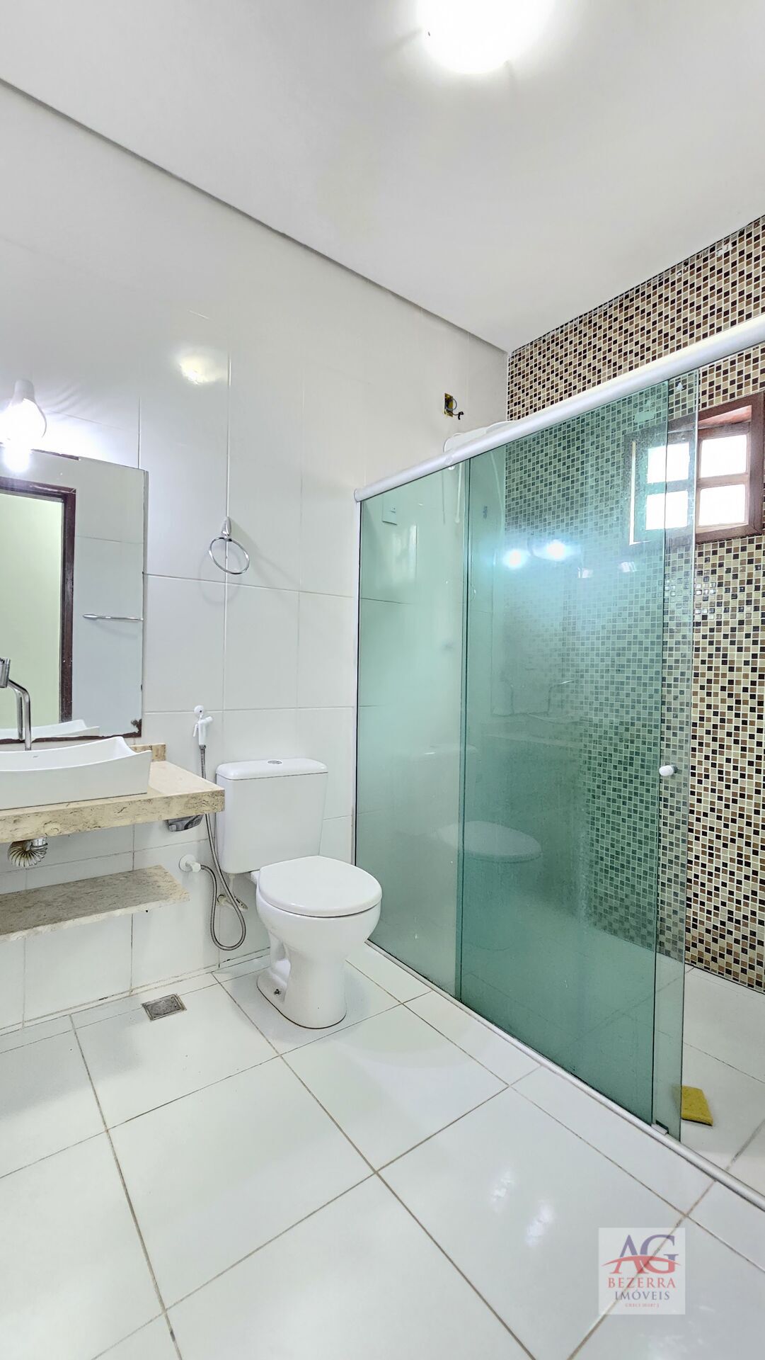 Casa à venda com 4 quartos, 300m² - Foto 31