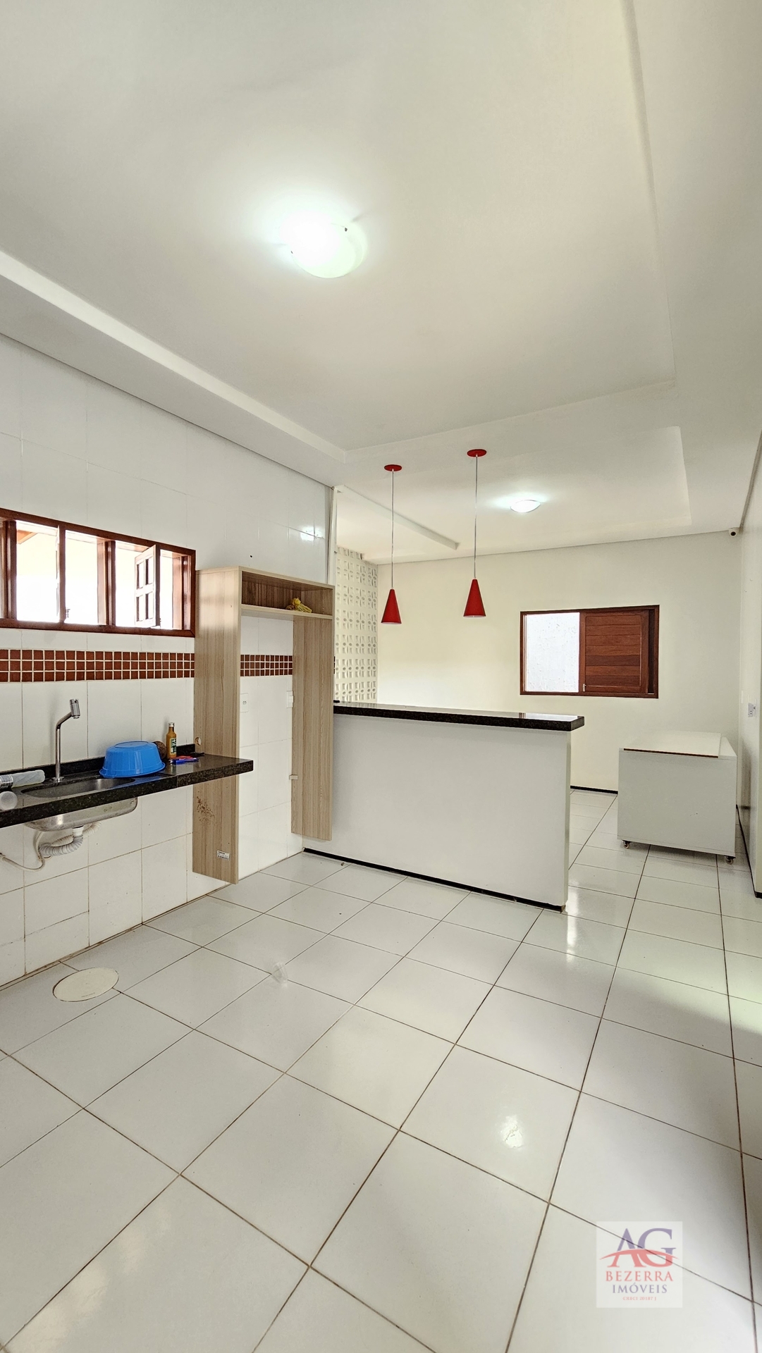 Casa à venda com 4 quartos, 300m² - Foto 12