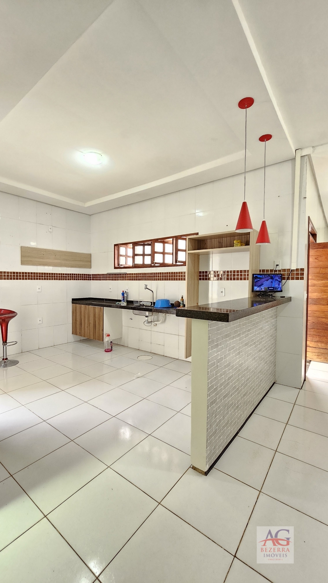 Casa à venda com 4 quartos, 300m² - Foto 11