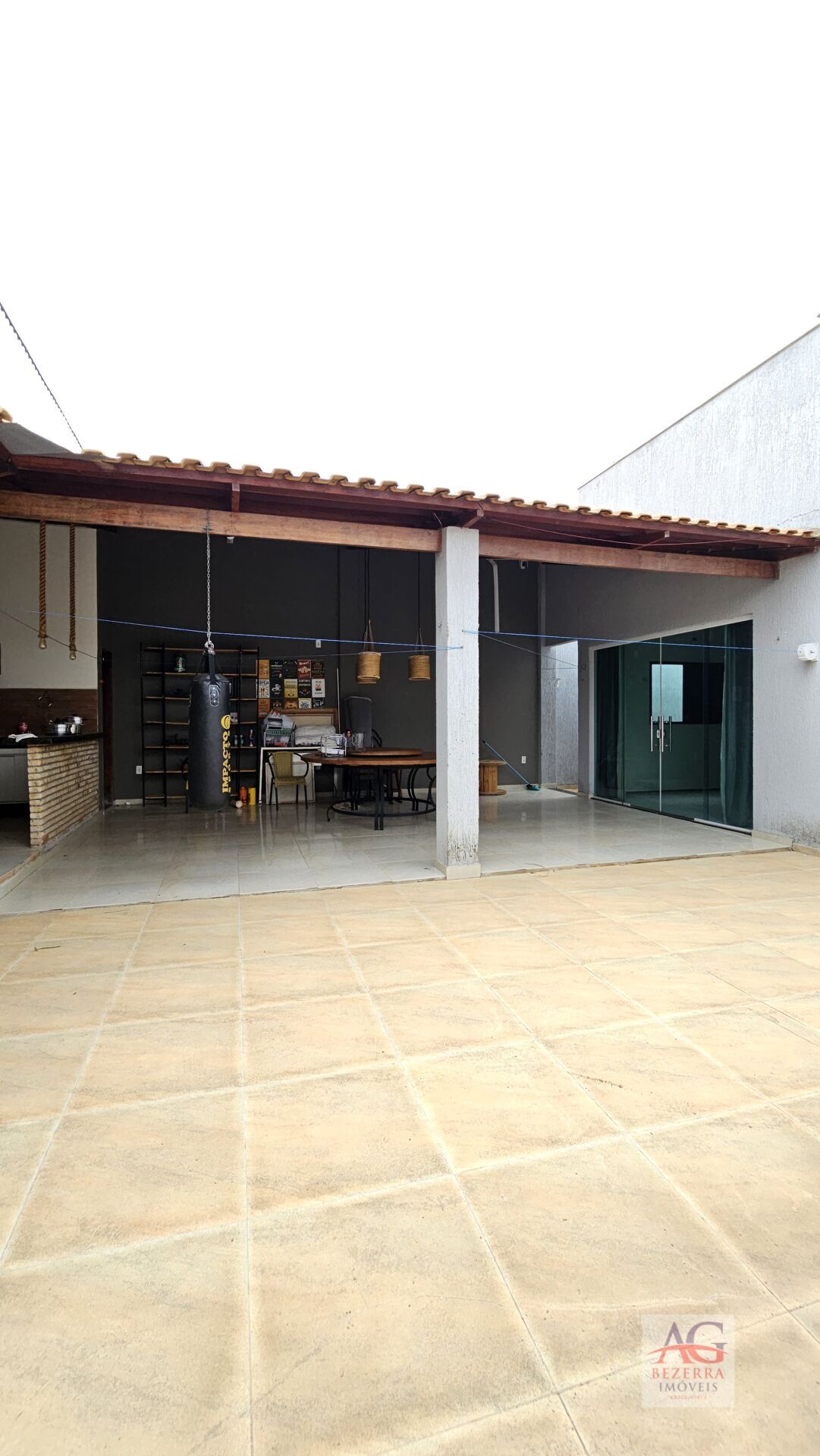 Casa à venda com 4 quartos, 300m² - Foto 39
