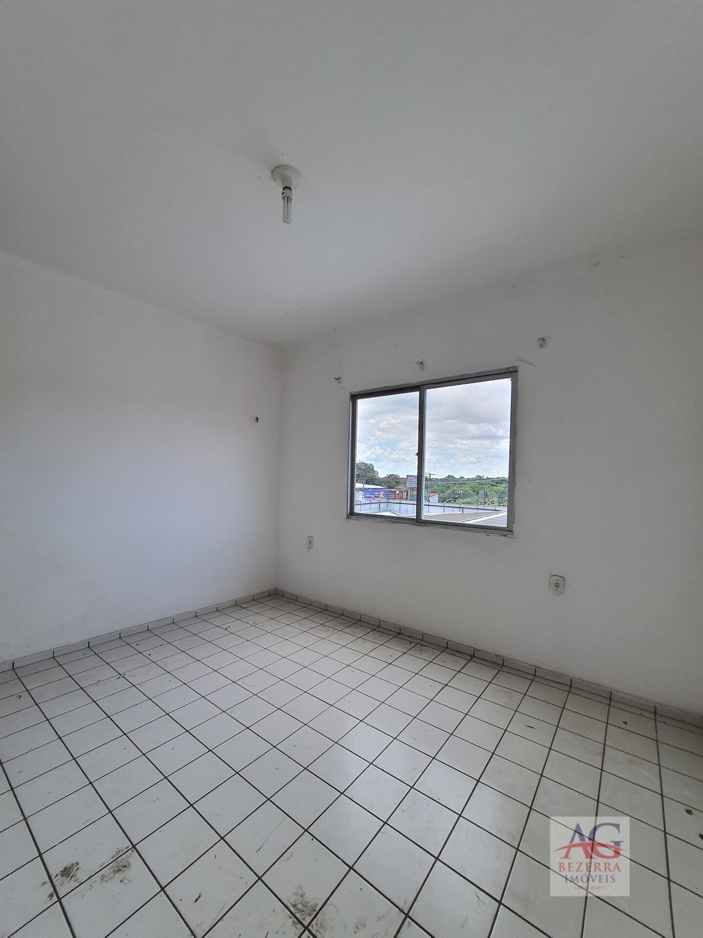 Apartamento para alugar com 2 quartos, 80m² - Foto 13