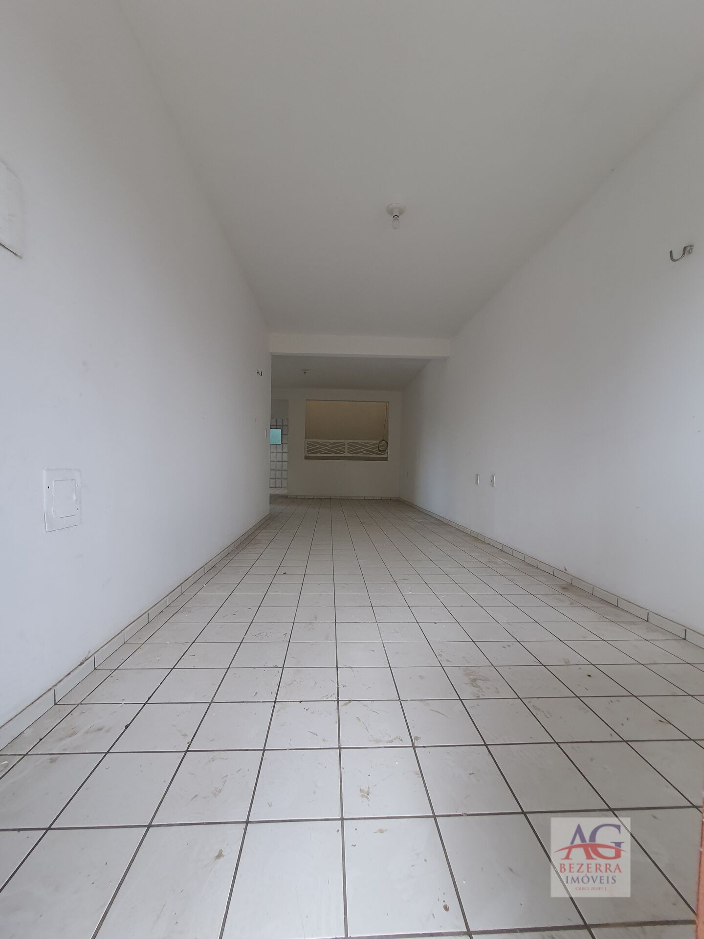 Apartamento para alugar com 2 quartos, 80m² - Foto 4