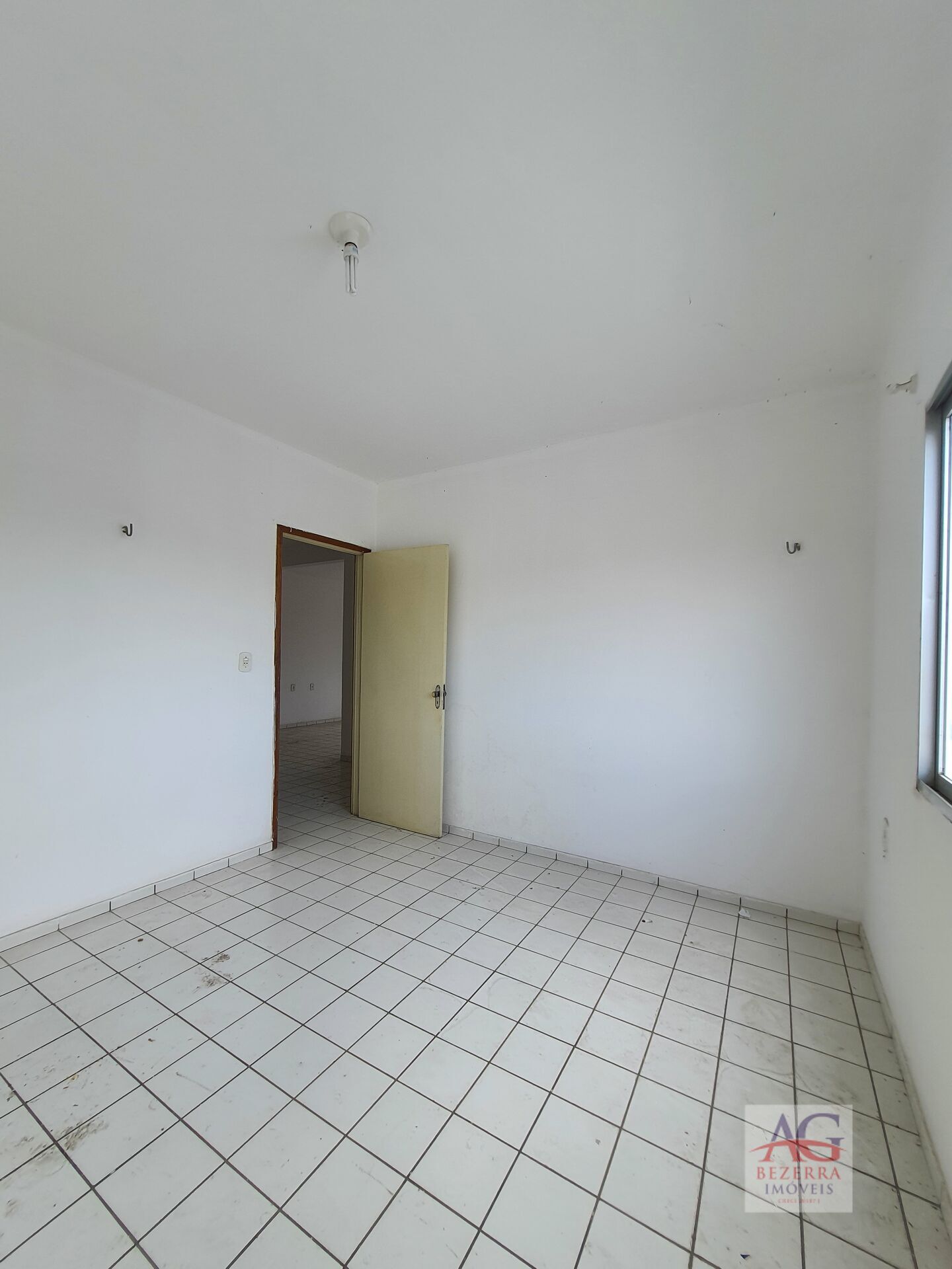 Apartamento para alugar com 2 quartos, 80m² - Foto 14