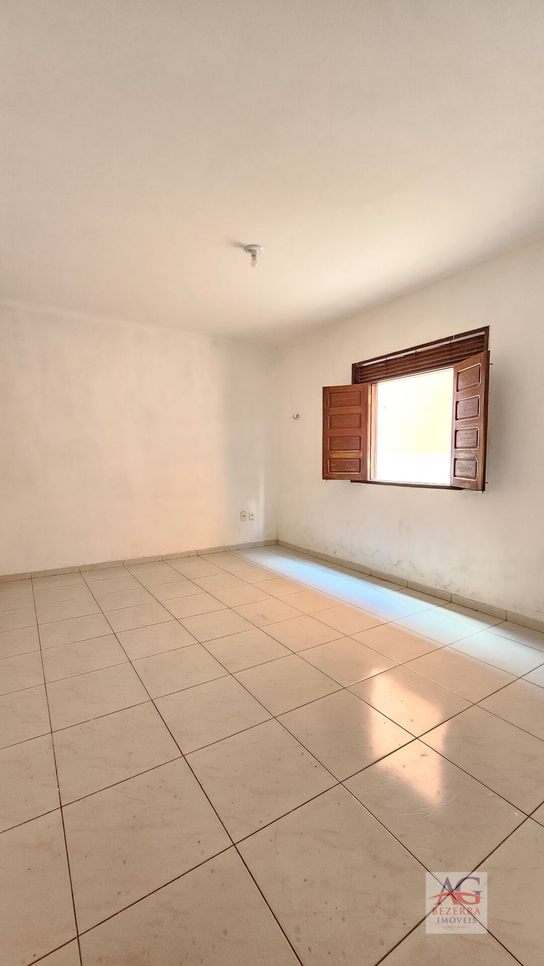 Casa para alugar com 3 quartos, 250m² - Foto 18