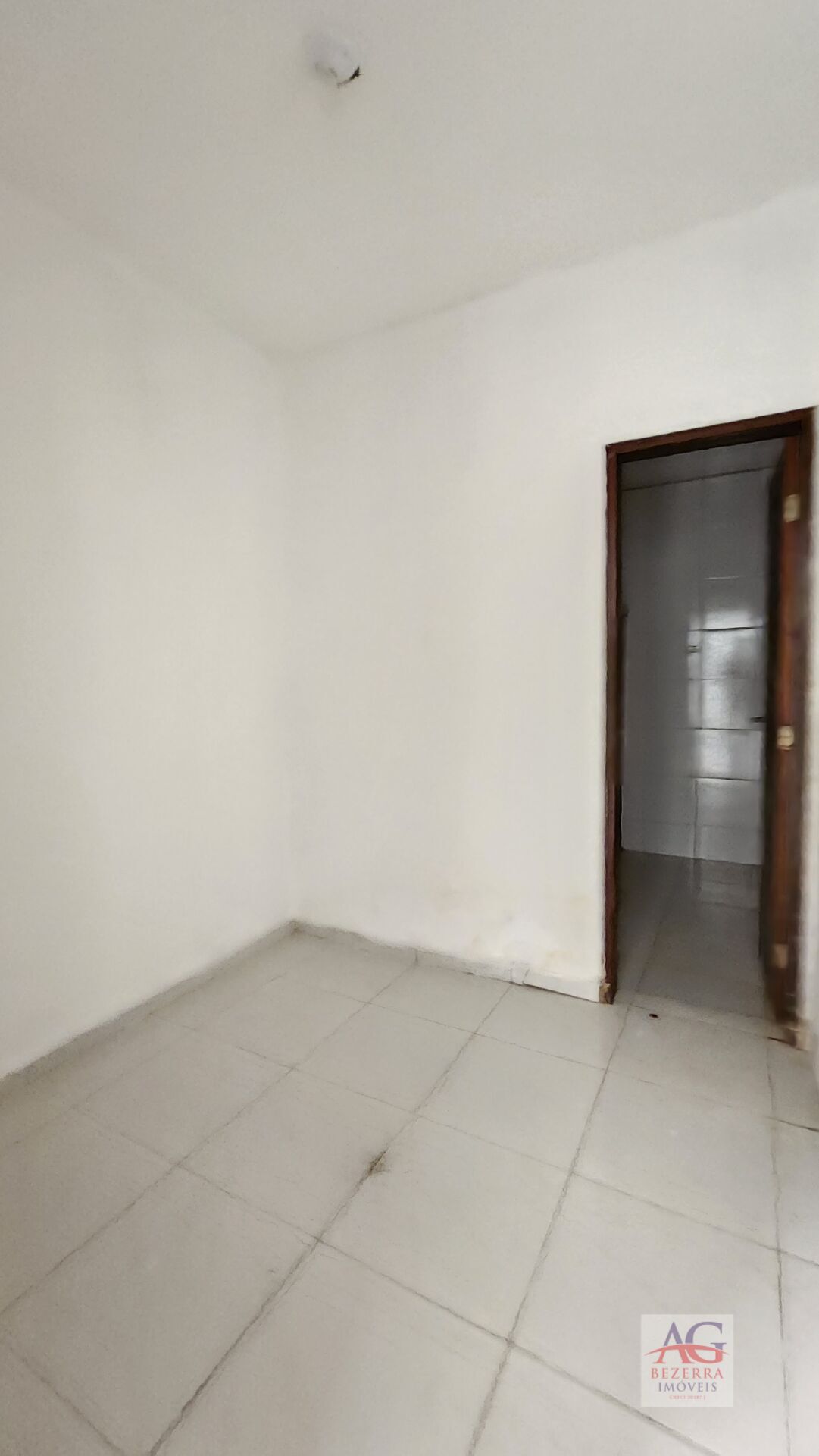 Casa para alugar com 3 quartos, 250m² - Foto 14