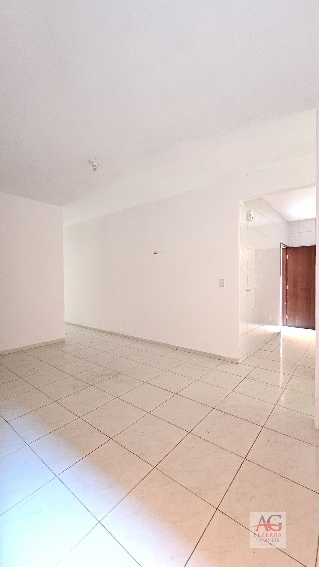 Casa para alugar com 3 quartos, 250m² - Foto 11