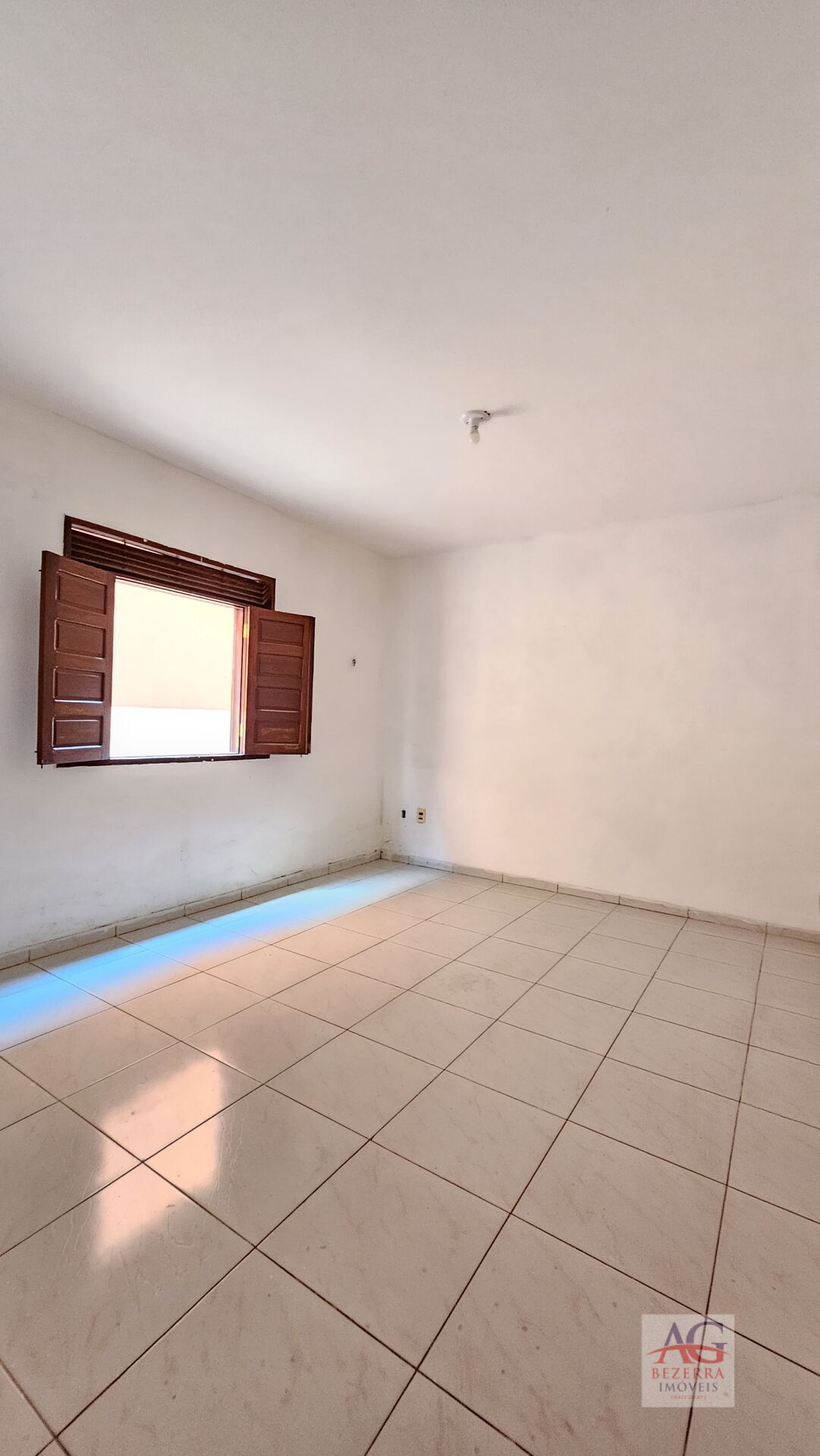 Casa para alugar com 3 quartos, 250m² - Foto 16