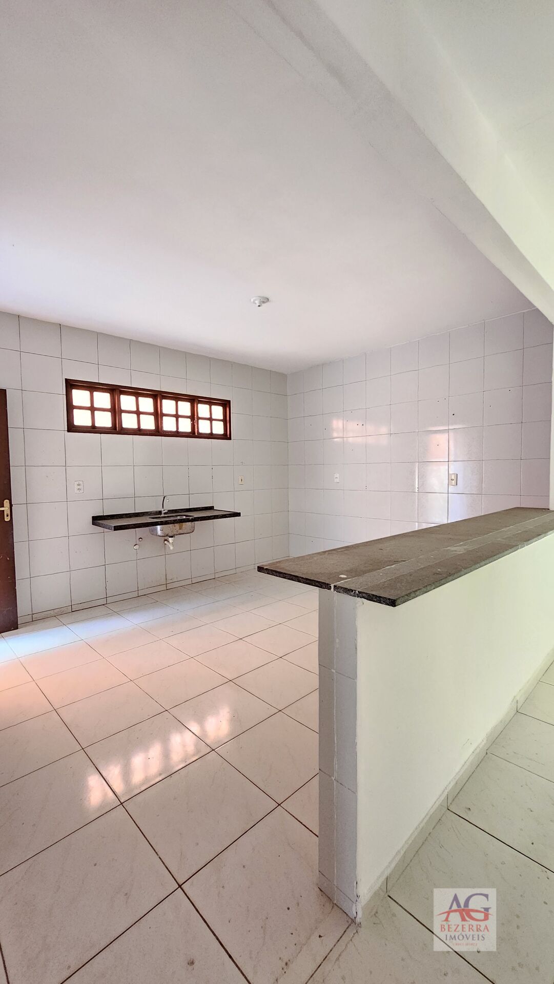 Casa para alugar com 3 quartos, 250m² - Foto 7