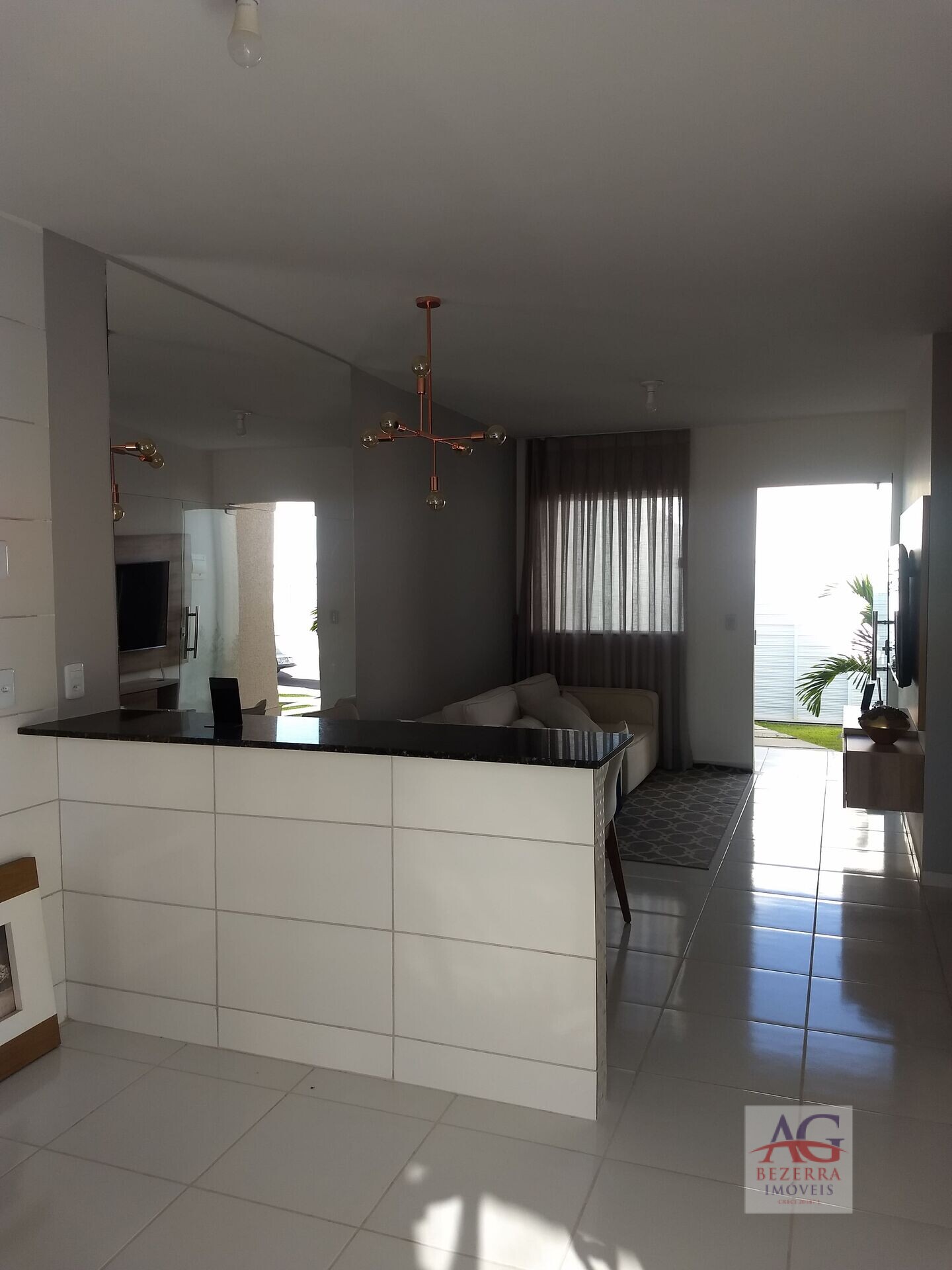 Casa à venda com 2 quartos, 60m² - Foto 8