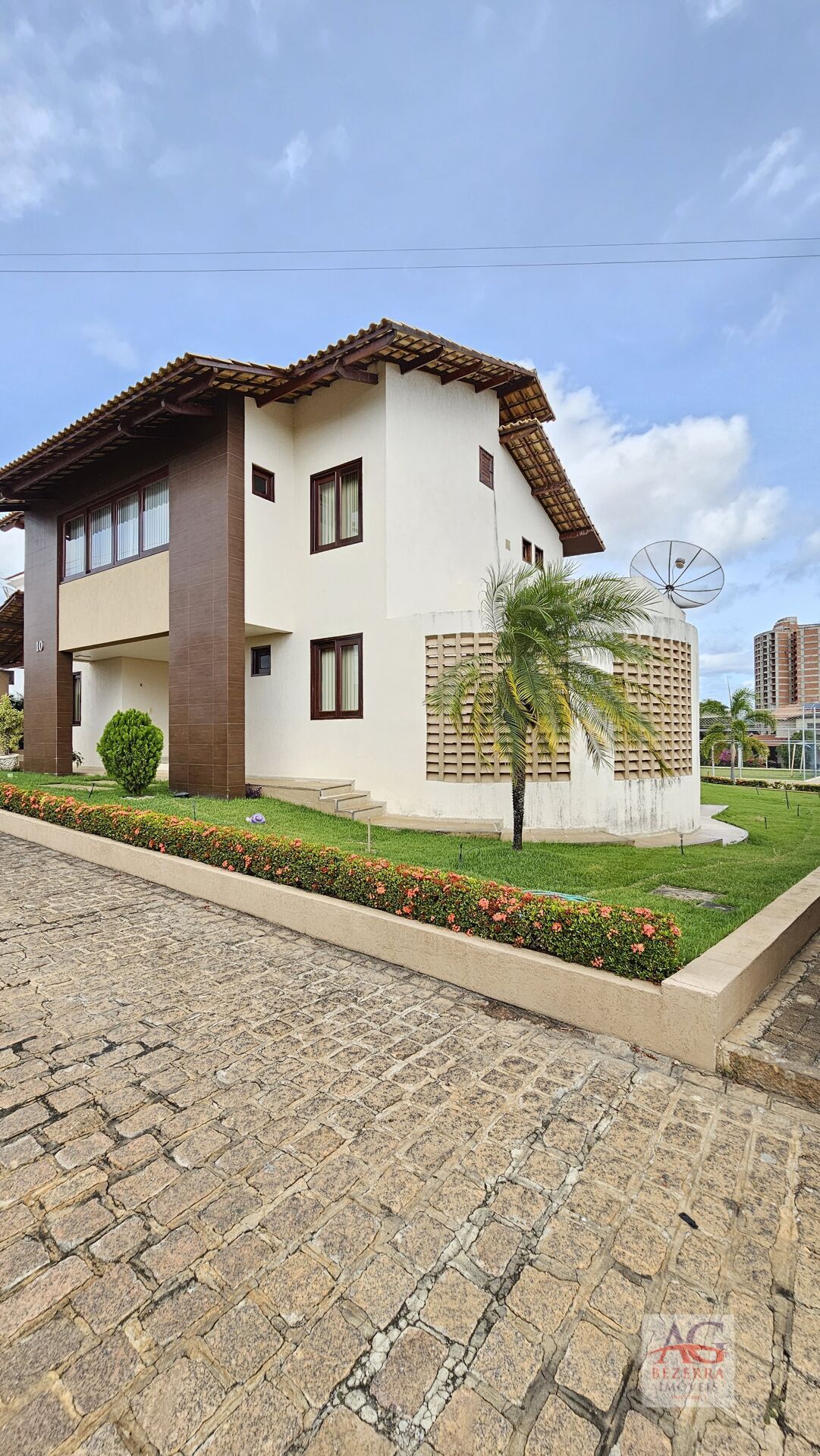 Casa à venda com 5 quartos, 290m² - Foto 5