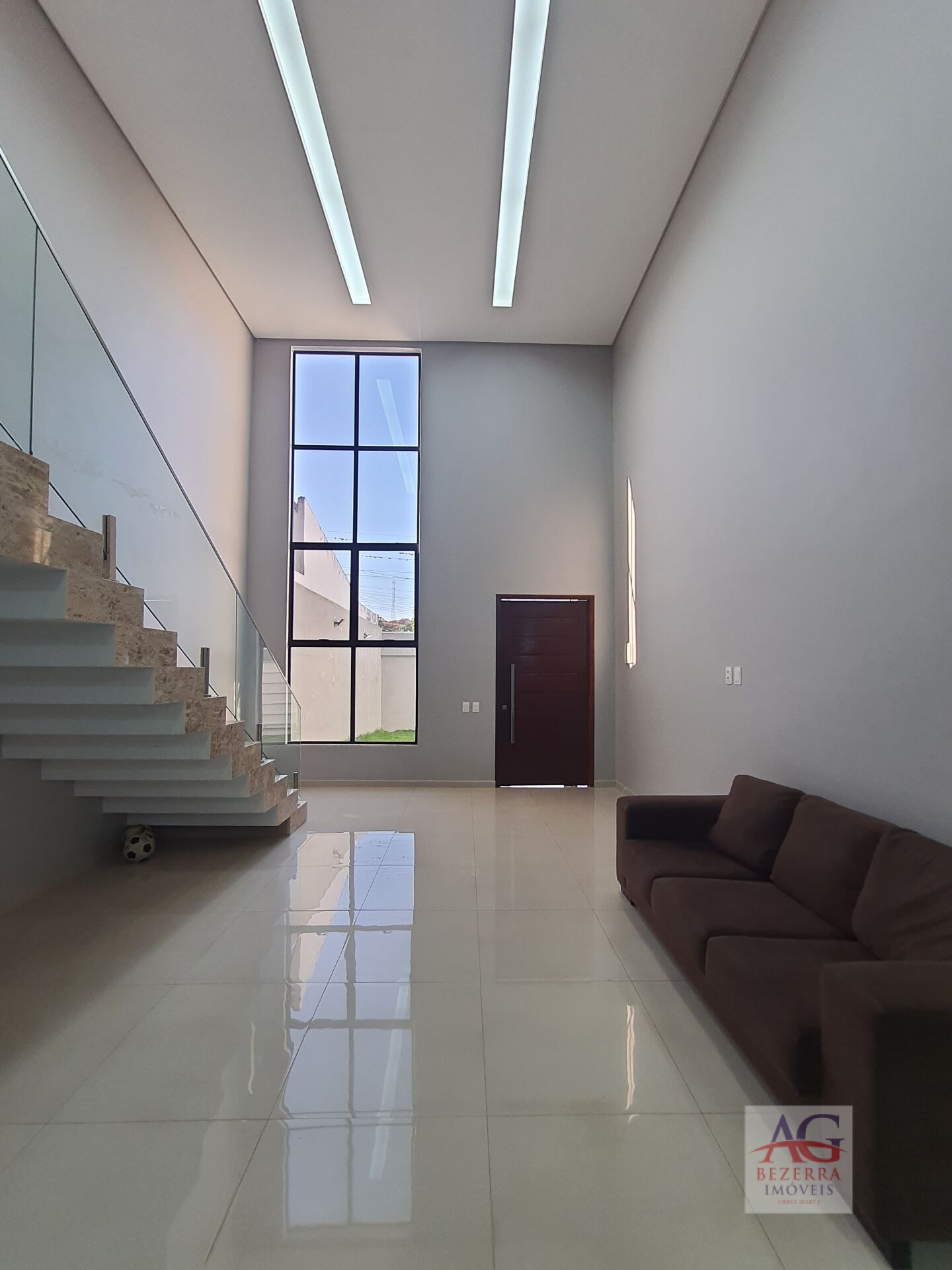 Casa à venda com 3 quartos, 300m² - Foto 8