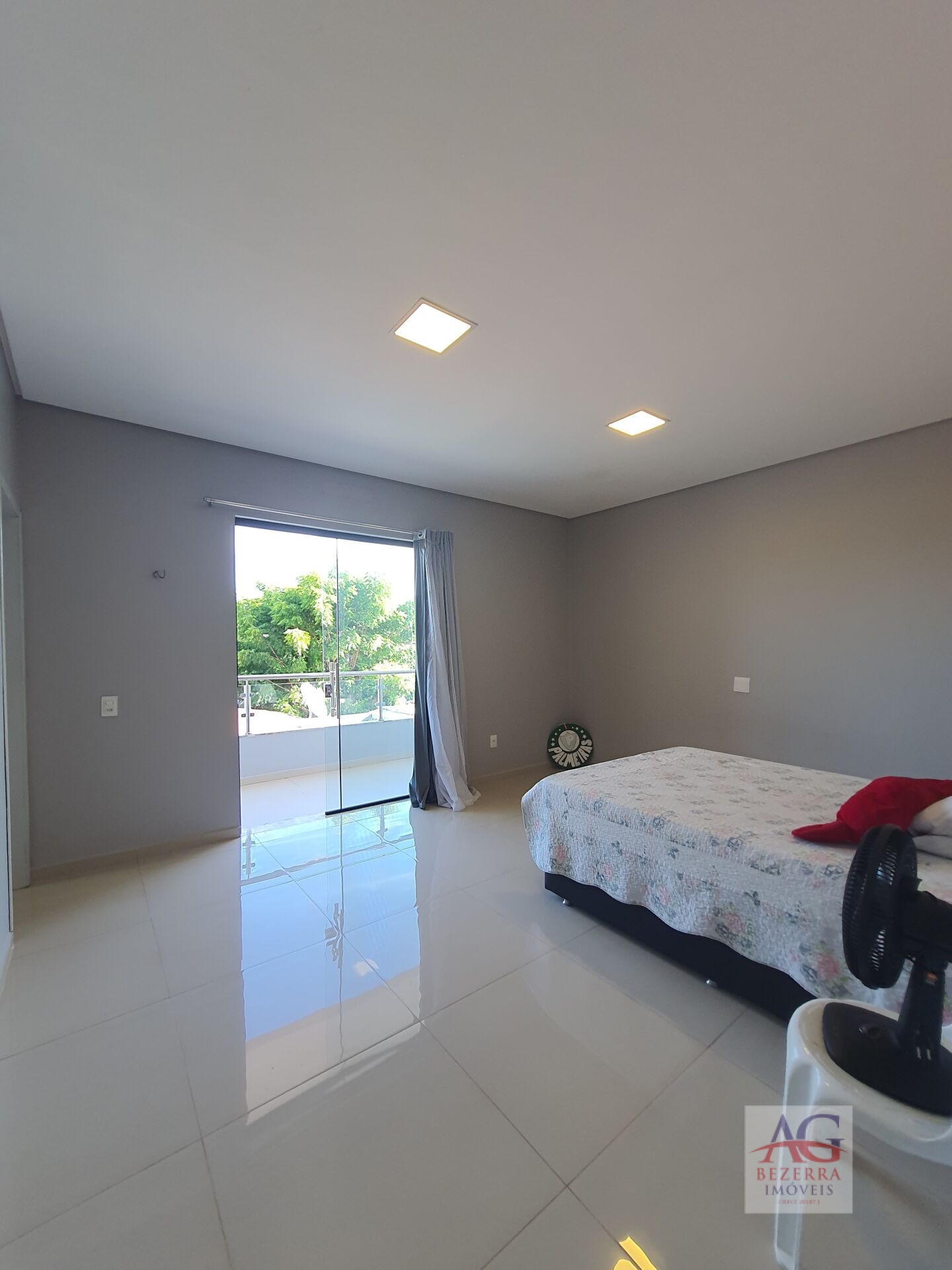 Casa à venda com 3 quartos, 300m² - Foto 36