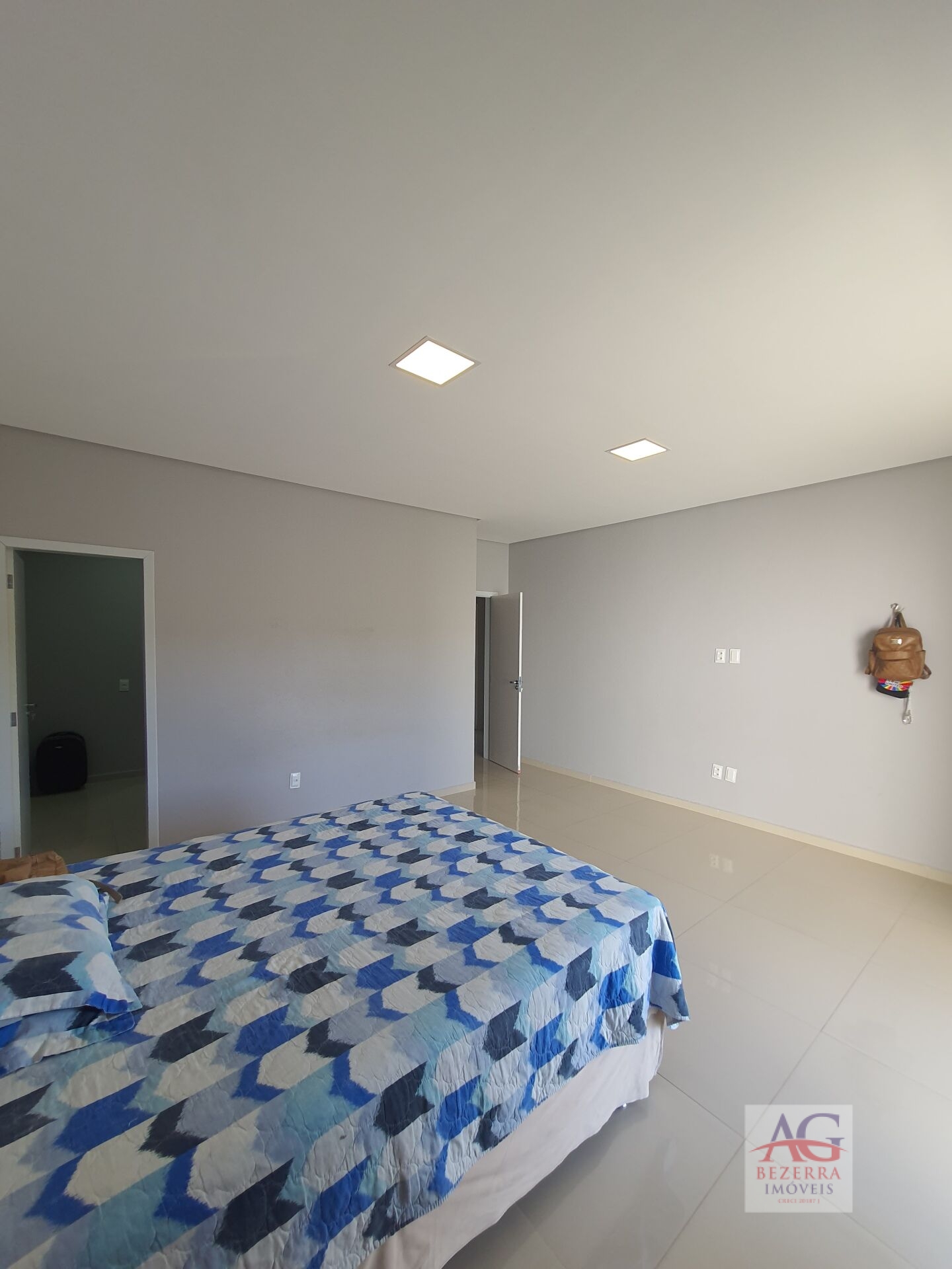 Casa à venda com 3 quartos, 300m² - Foto 31