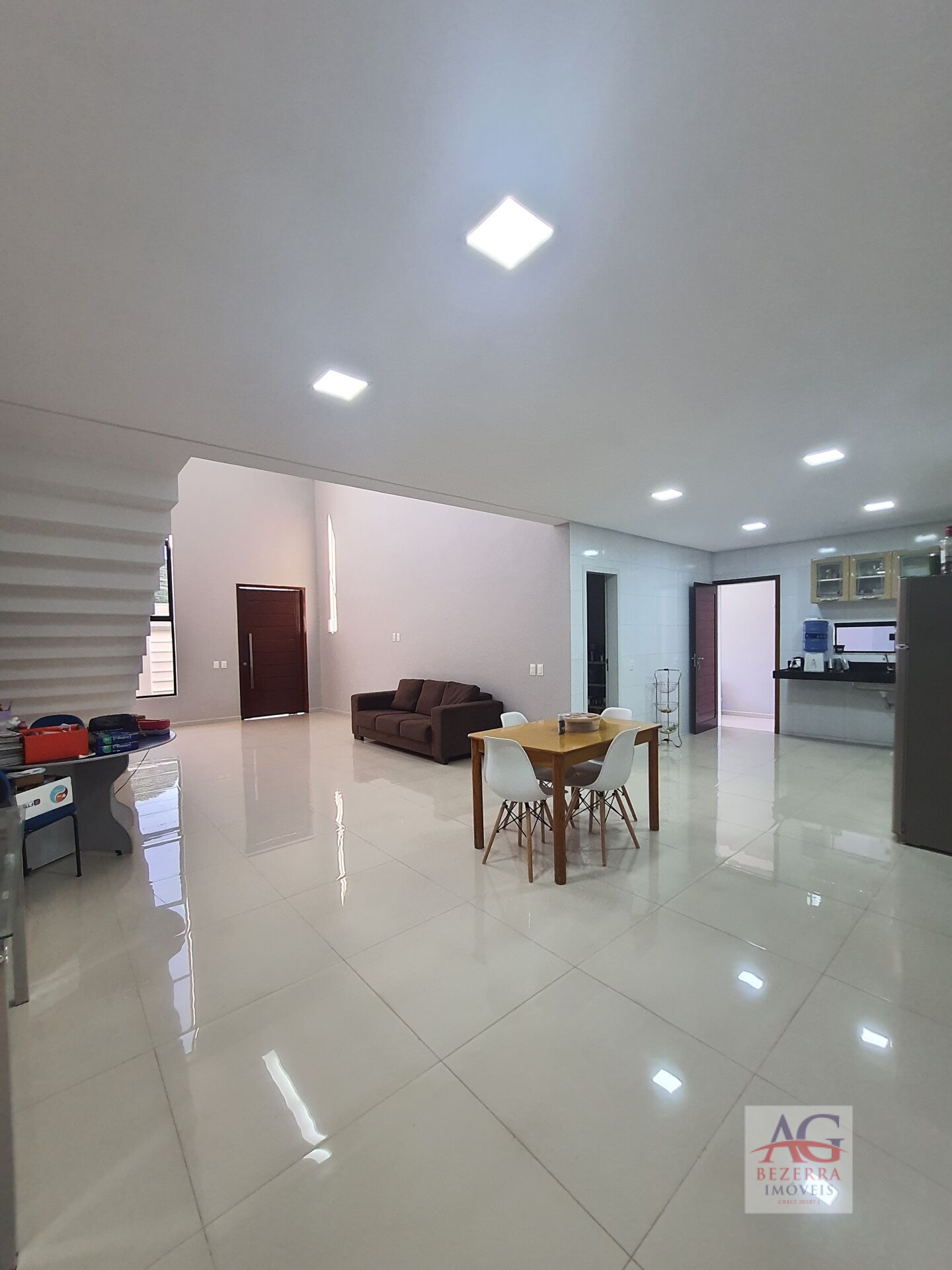 Casa à venda com 3 quartos, 300m² - Foto 9