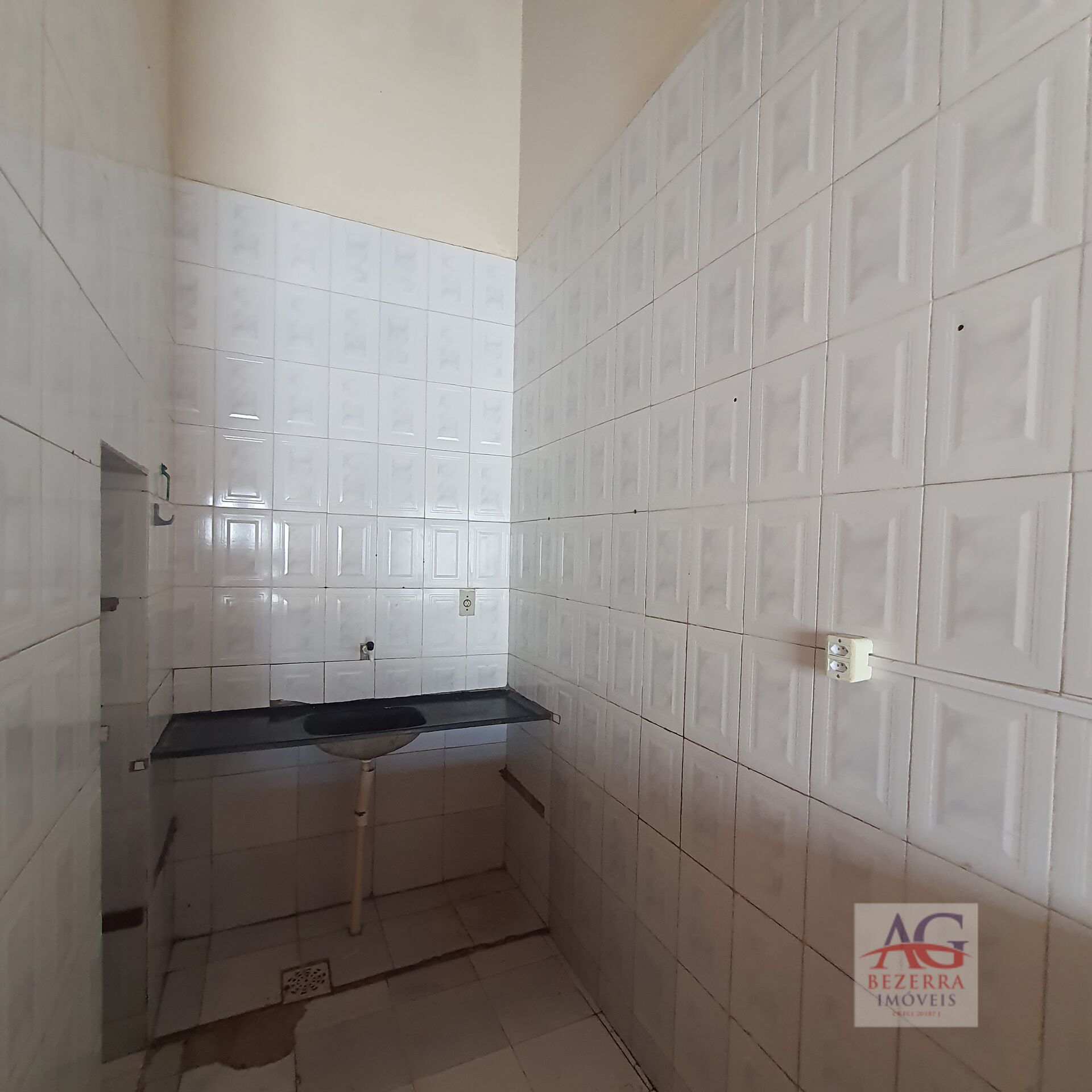 Casa à venda com 2 quartos, 200m² - Foto 22