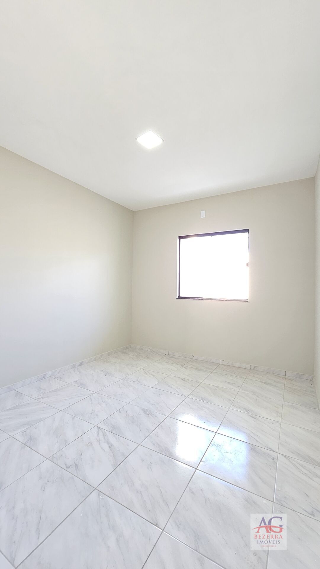 Casa à venda com 2 quartos, 80m² - Foto 8