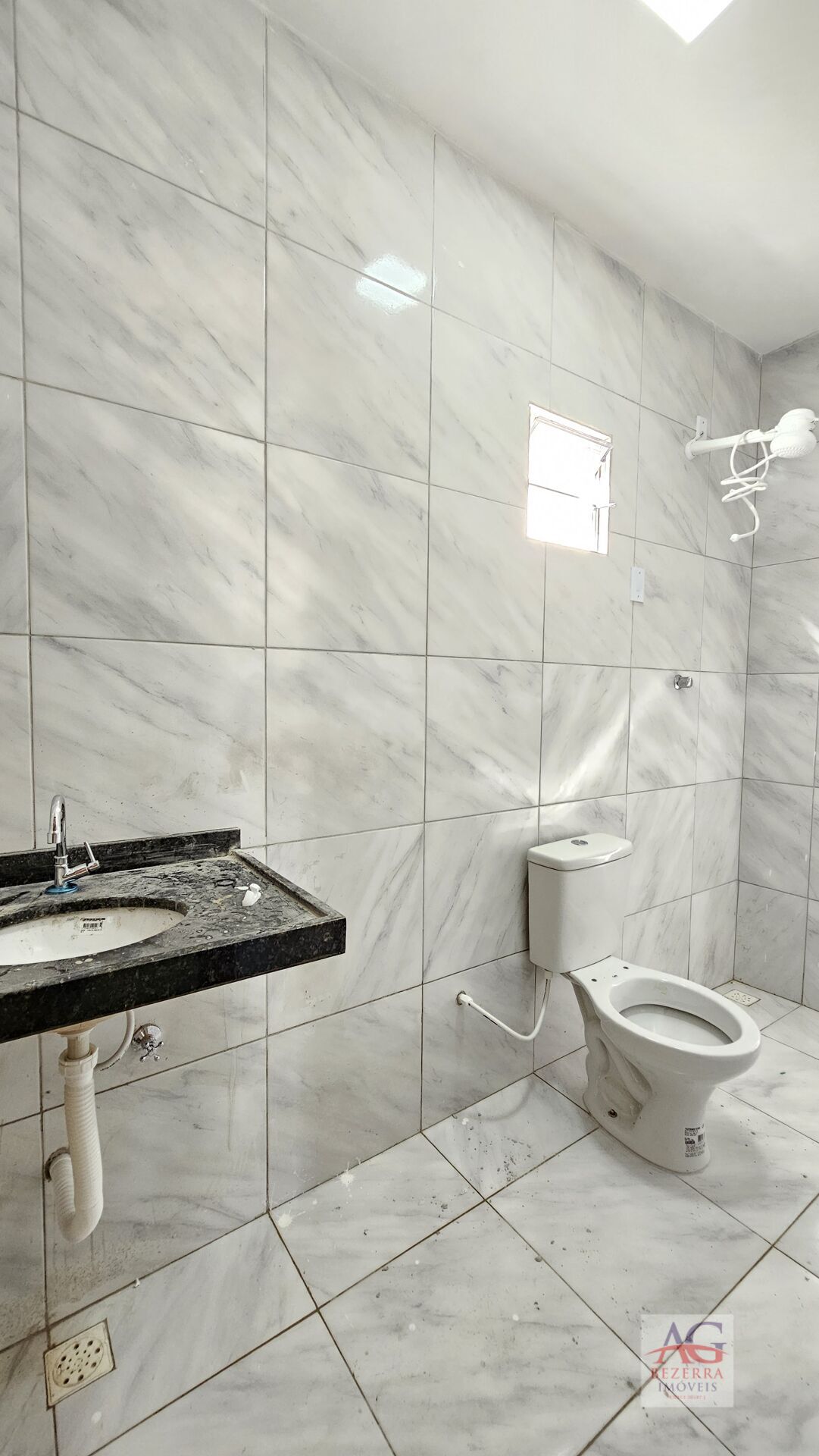 Casa à venda com 2 quartos, 80m² - Foto 12
