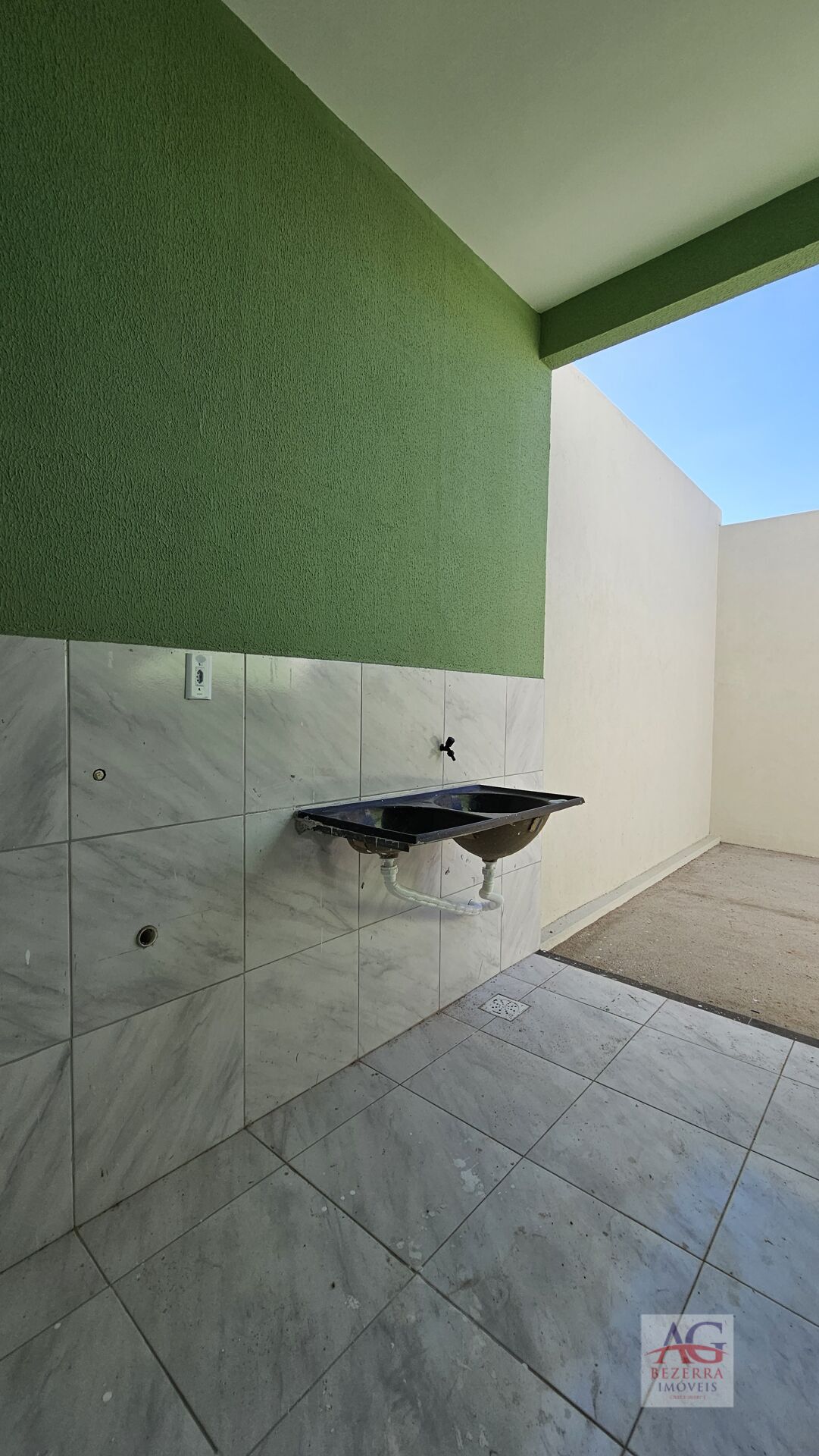 Casa à venda com 2 quartos, 80m² - Foto 14