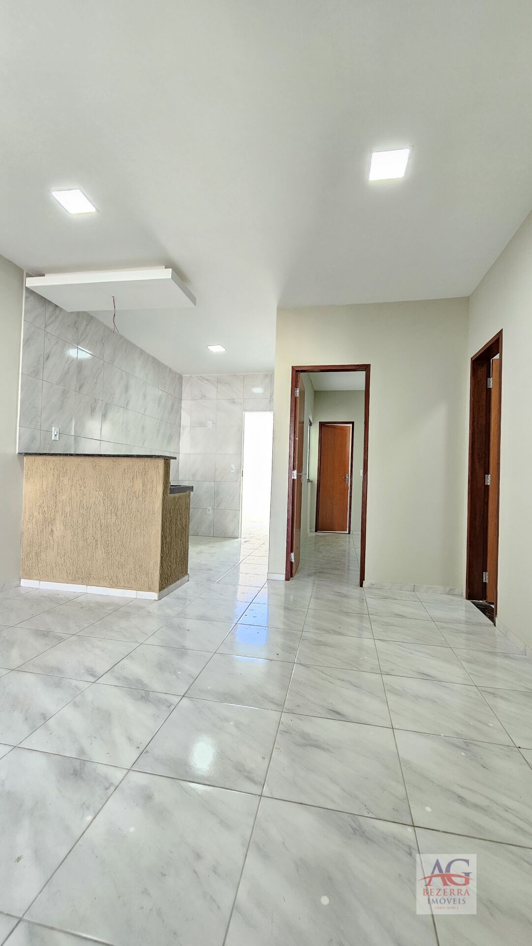 Casa à venda com 2 quartos, 80m² - Foto 5