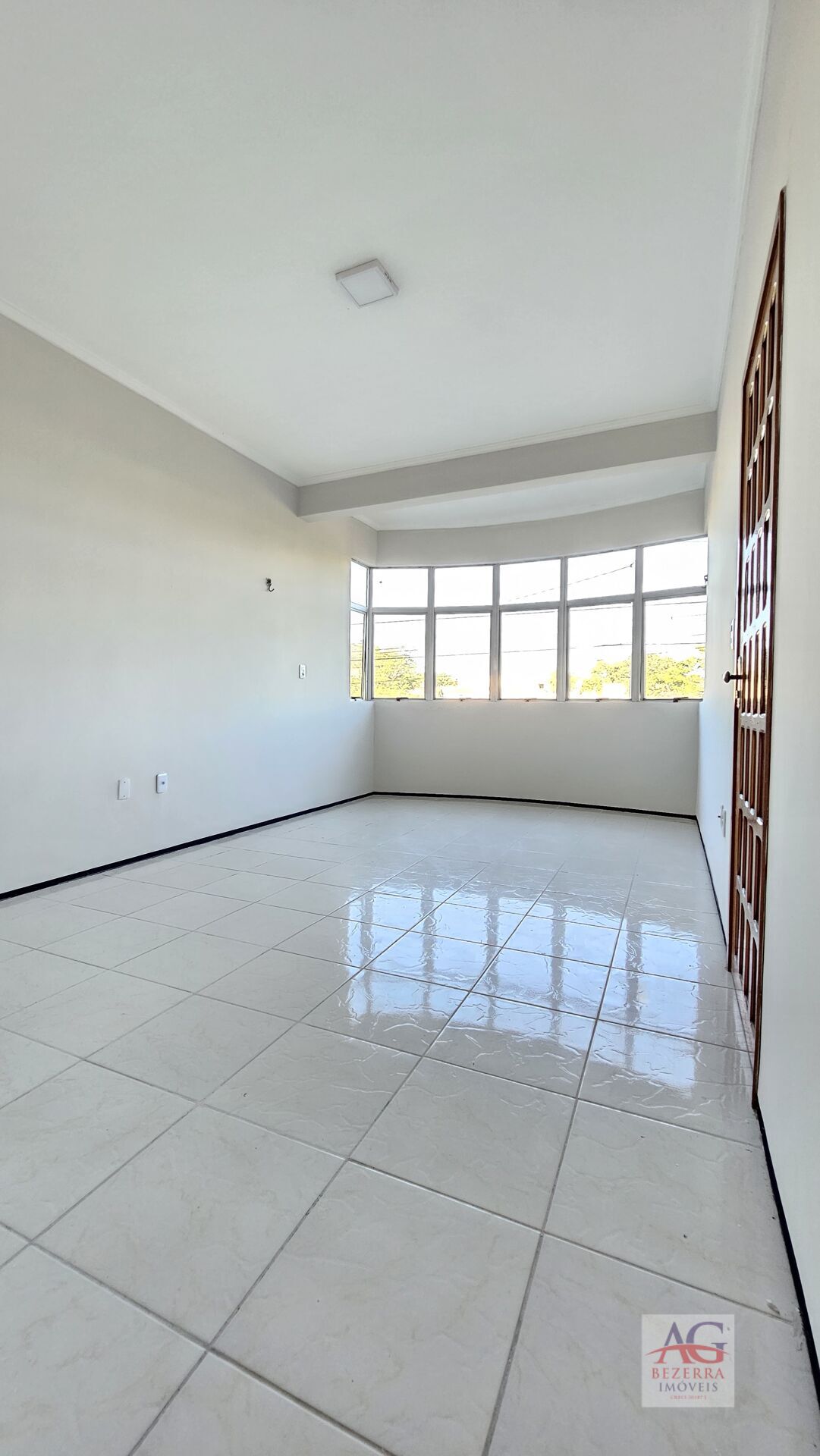 Apartamento para alugar com 3 quartos, 80m² - Foto 12