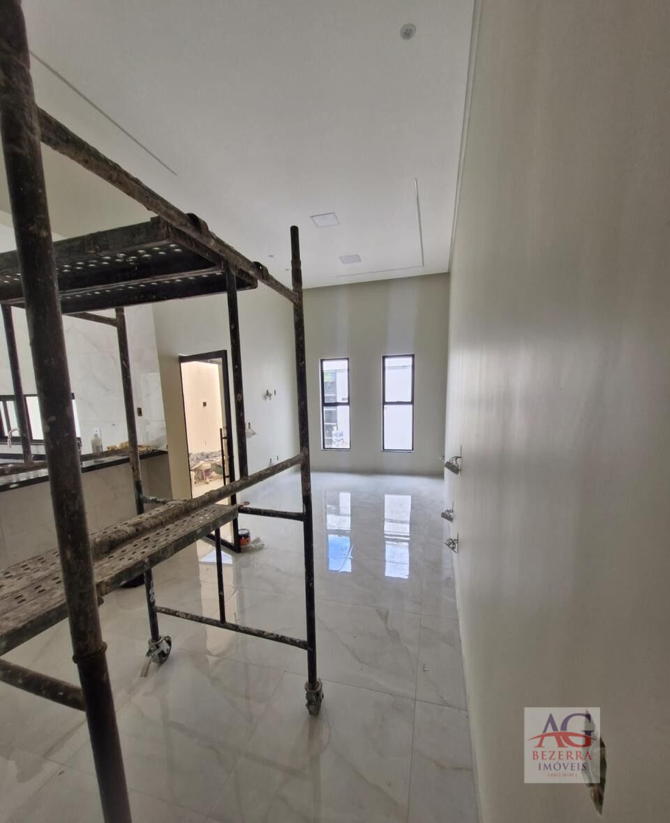 Casa à venda com 3 quartos, 115m² - Foto 4