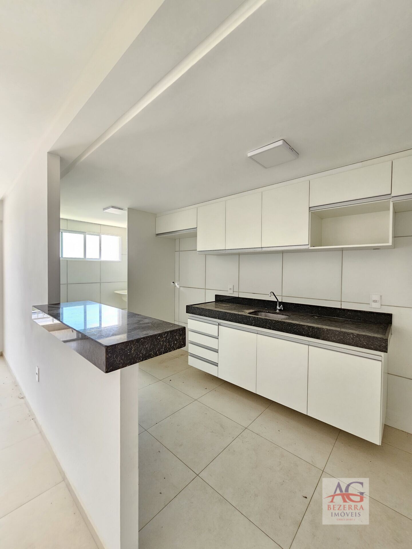 Apartamento à venda com 3 quartos, 80m² - Foto 3