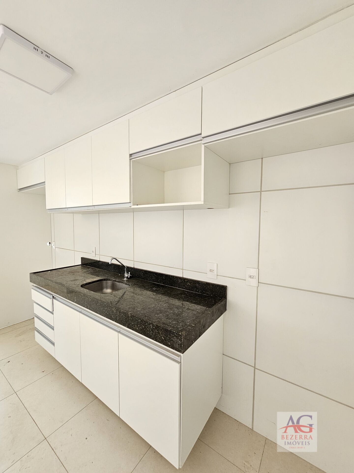 Apartamento à venda com 3 quartos, 80m² - Foto 7