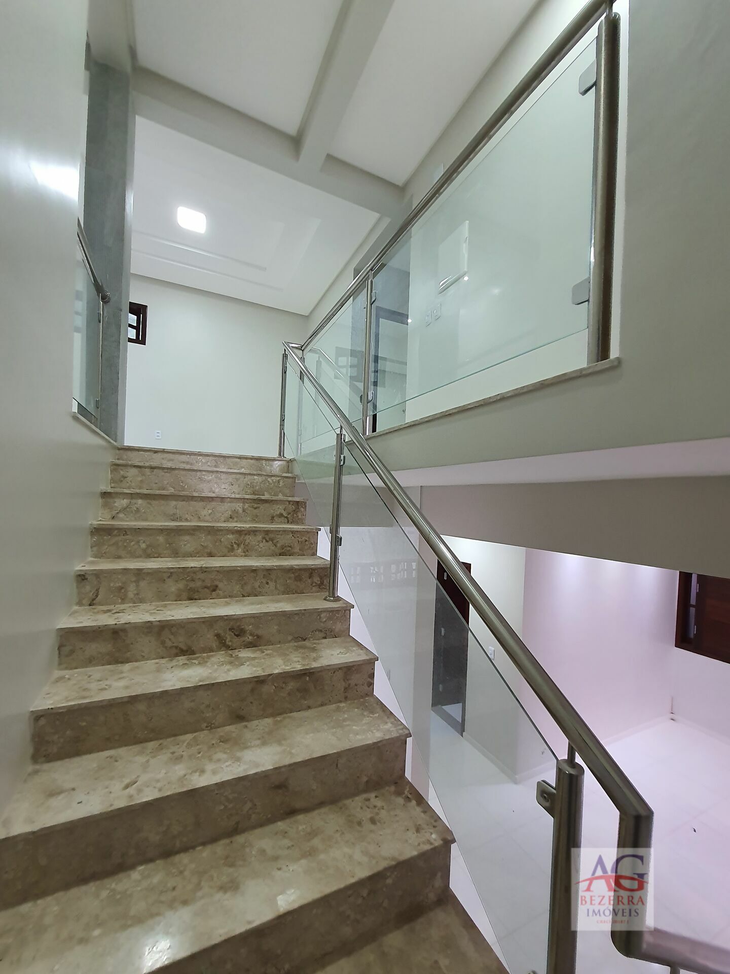 Casa à venda com 4 quartos, 214m² - Foto 19