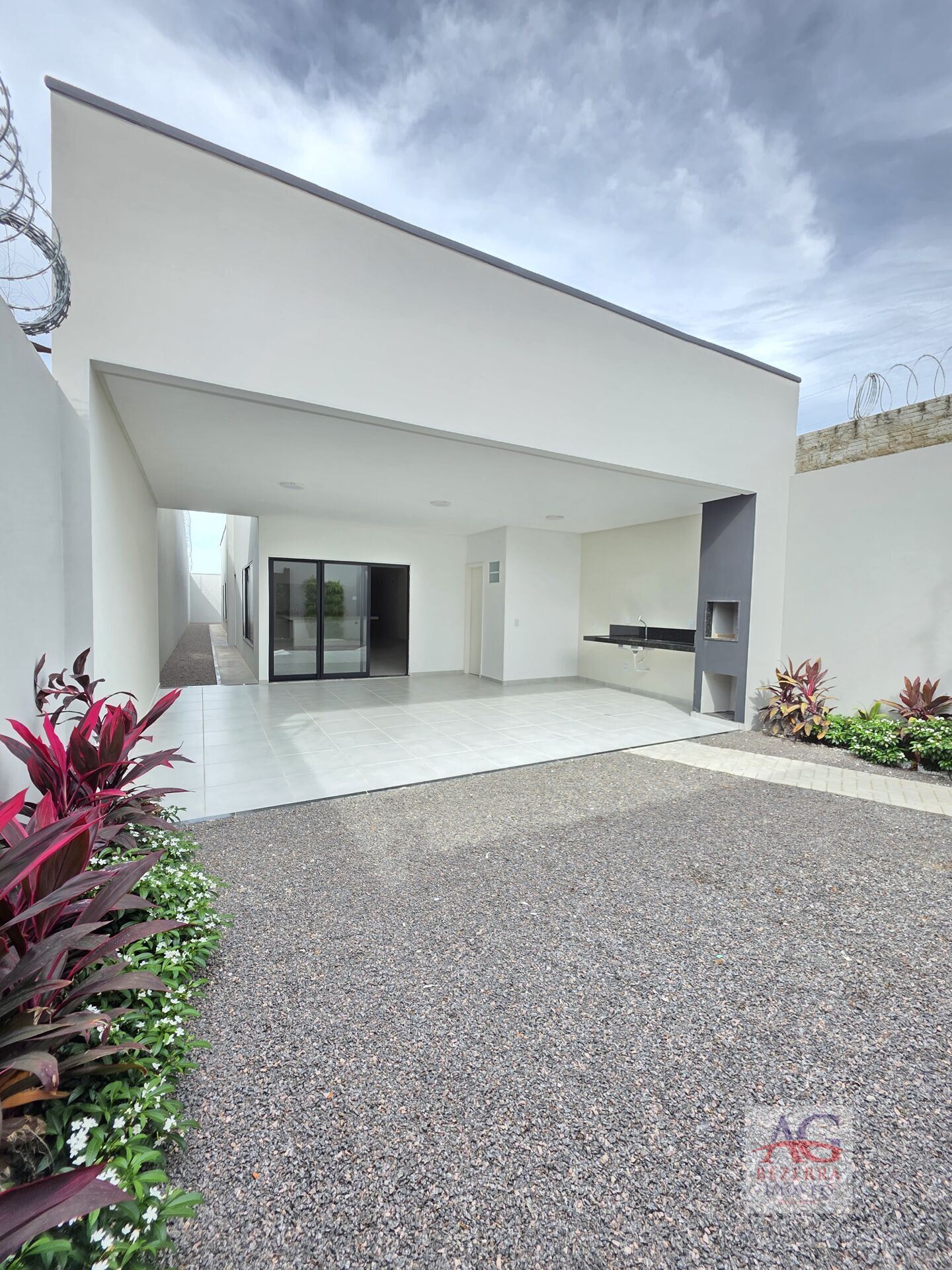 Casa, 3 quartos, 245 m² - Foto 2