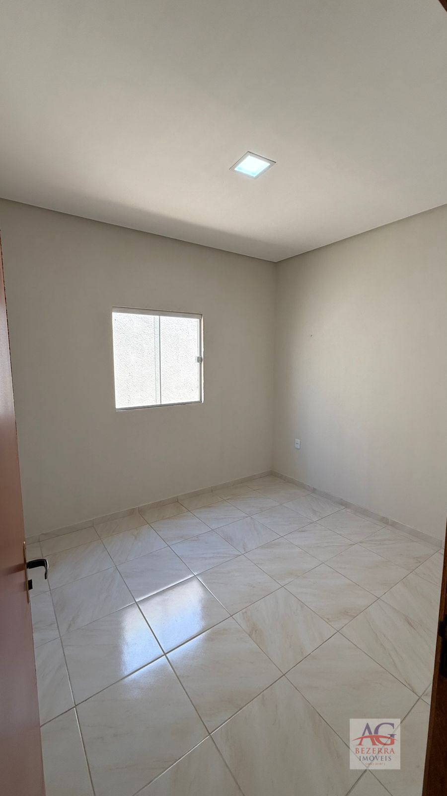 Casa à venda com 3 quartos, 89m² - Foto 5