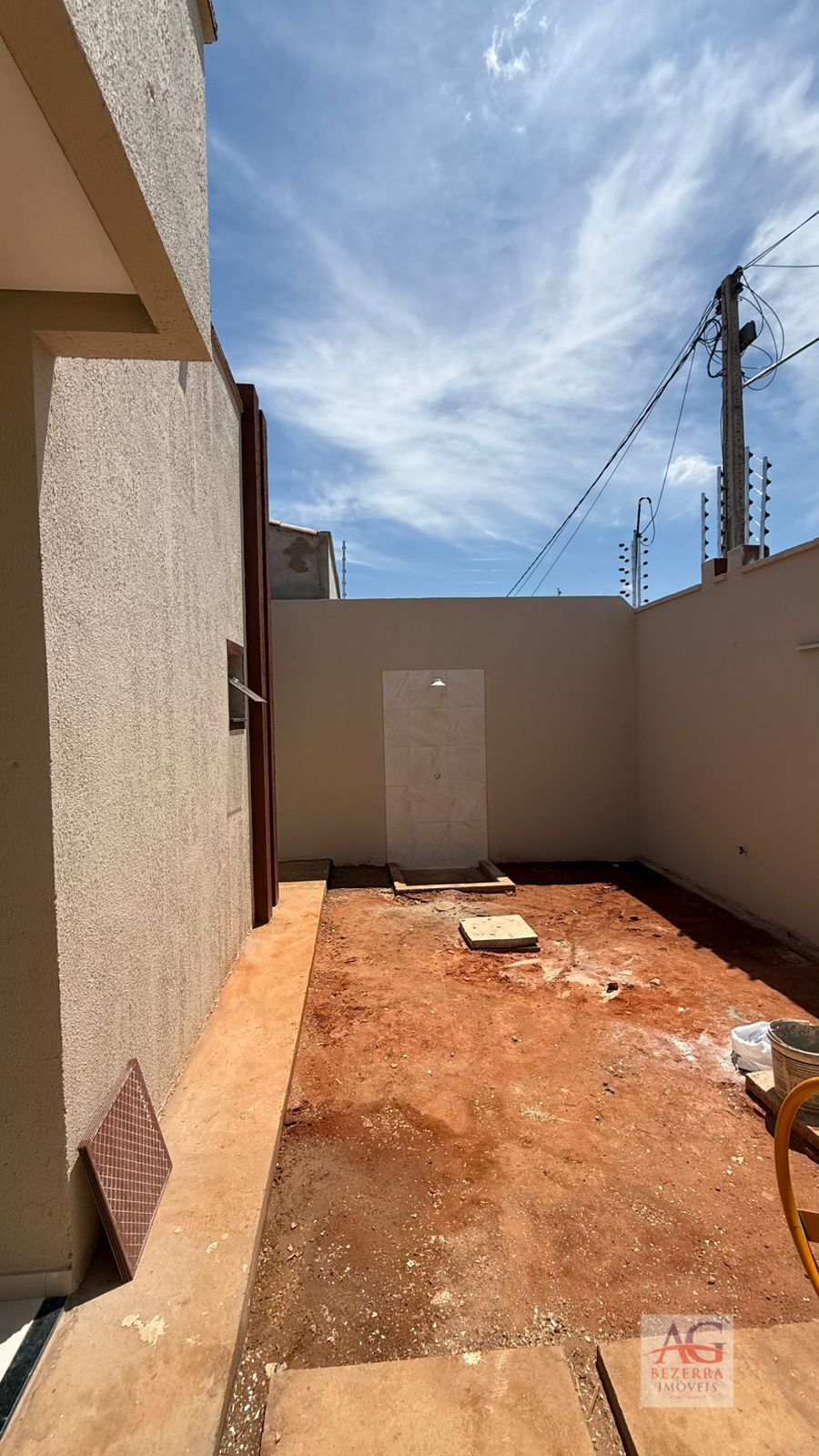 Casa à venda com 3 quartos, 89m² - Foto 3