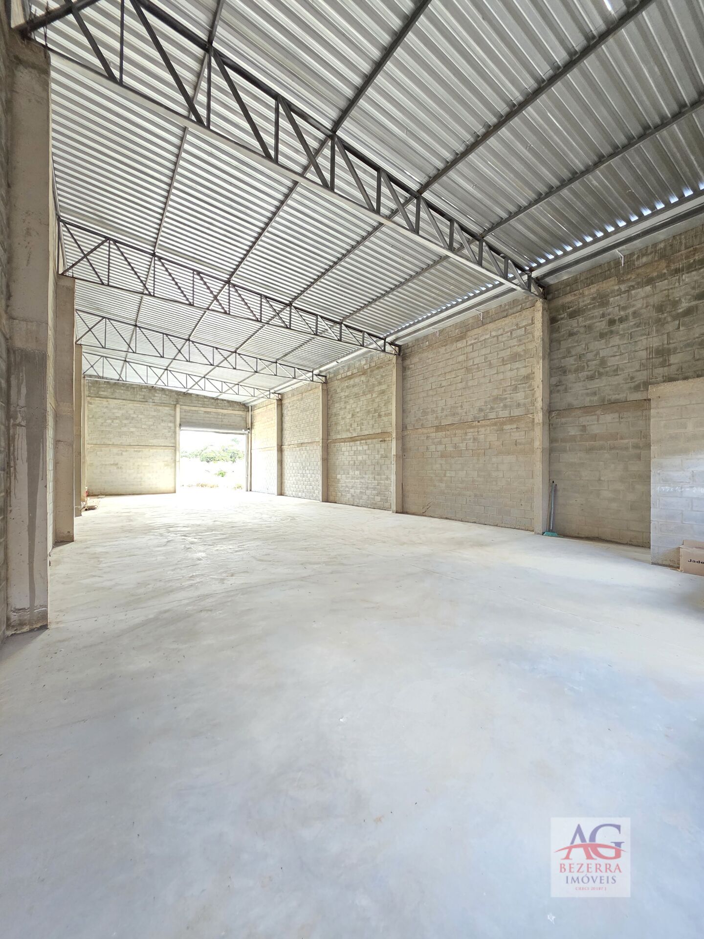 Depósito-Galpão, 300 m² - Foto 1