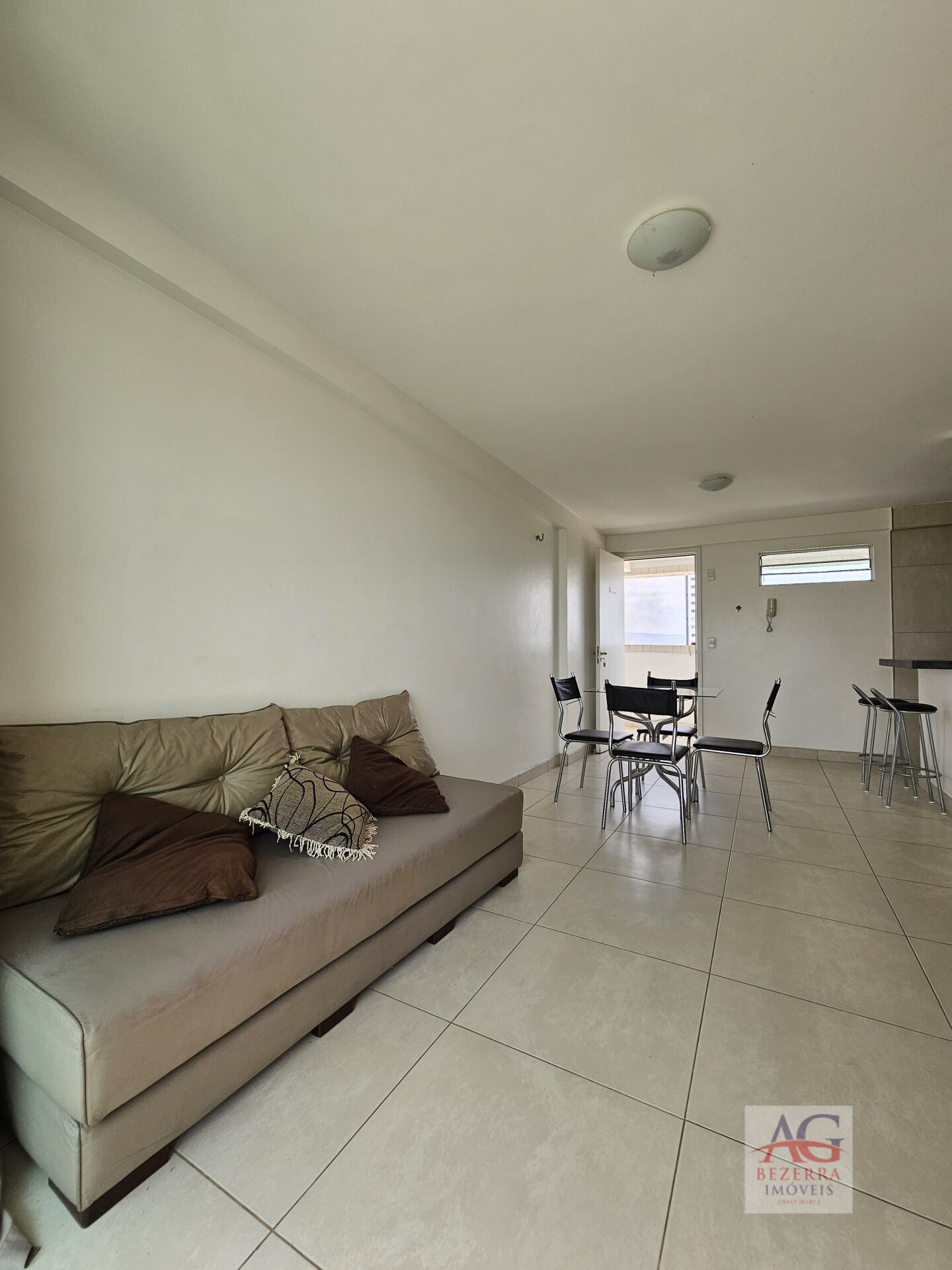 Apartamento para alugar com 1 quarto, 50m² - Foto 3