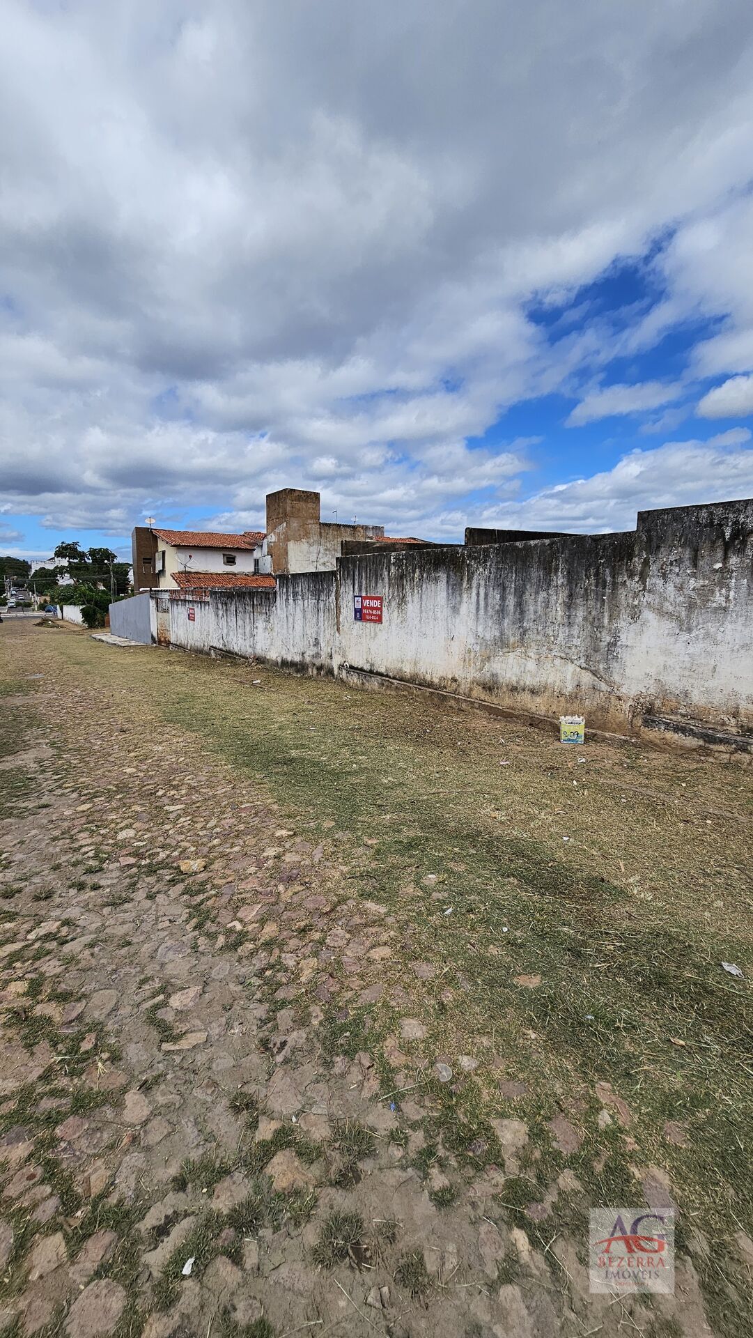 Terreno à venda, 810m² - Foto 2