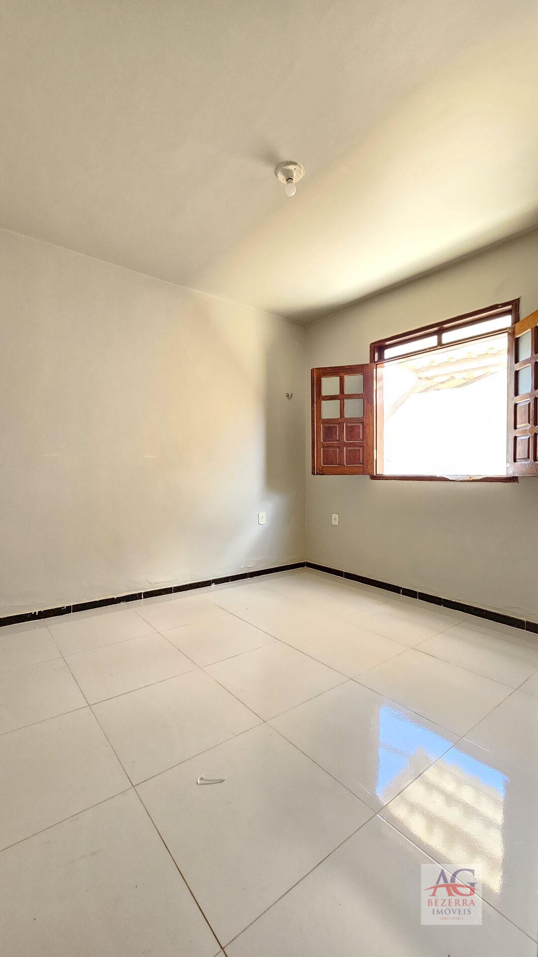 Casa à venda com 3 quartos, 86m² - Foto 14