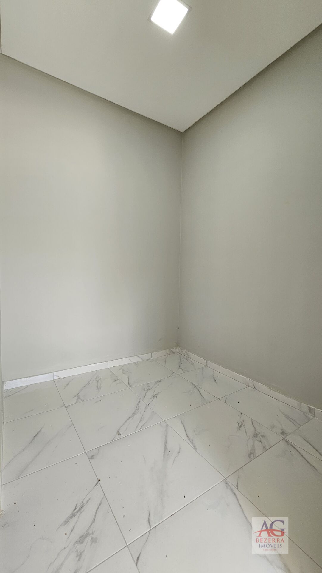 Casa à venda com 3 quartos, 99m² - Foto 12