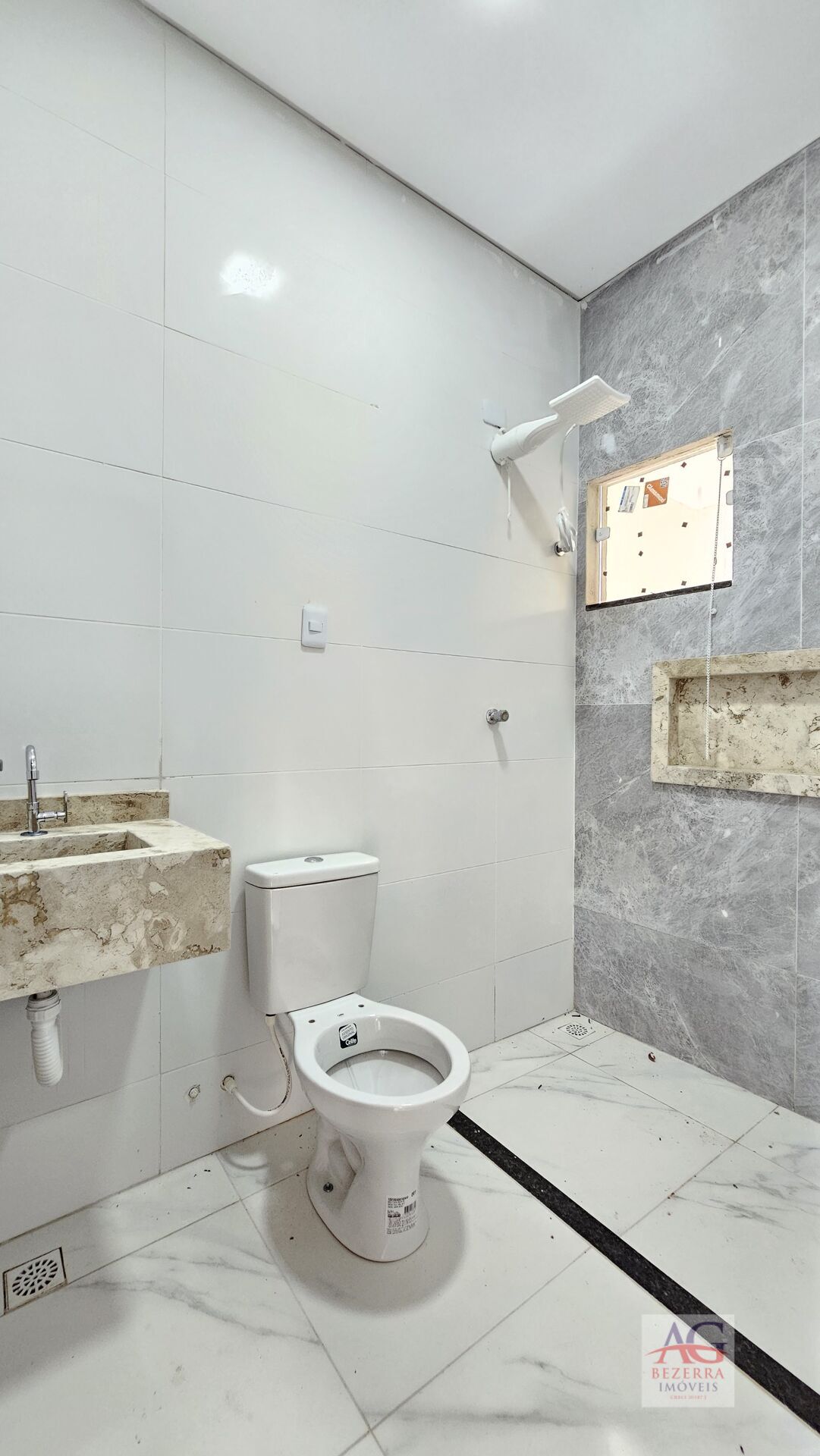 Casa à venda com 3 quartos, 99m² - Foto 13