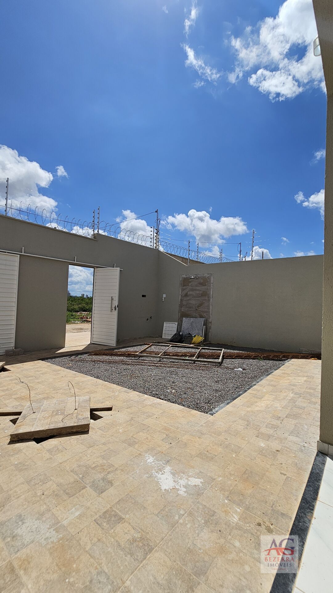 Casa à venda com 3 quartos, 99m² - Foto 6