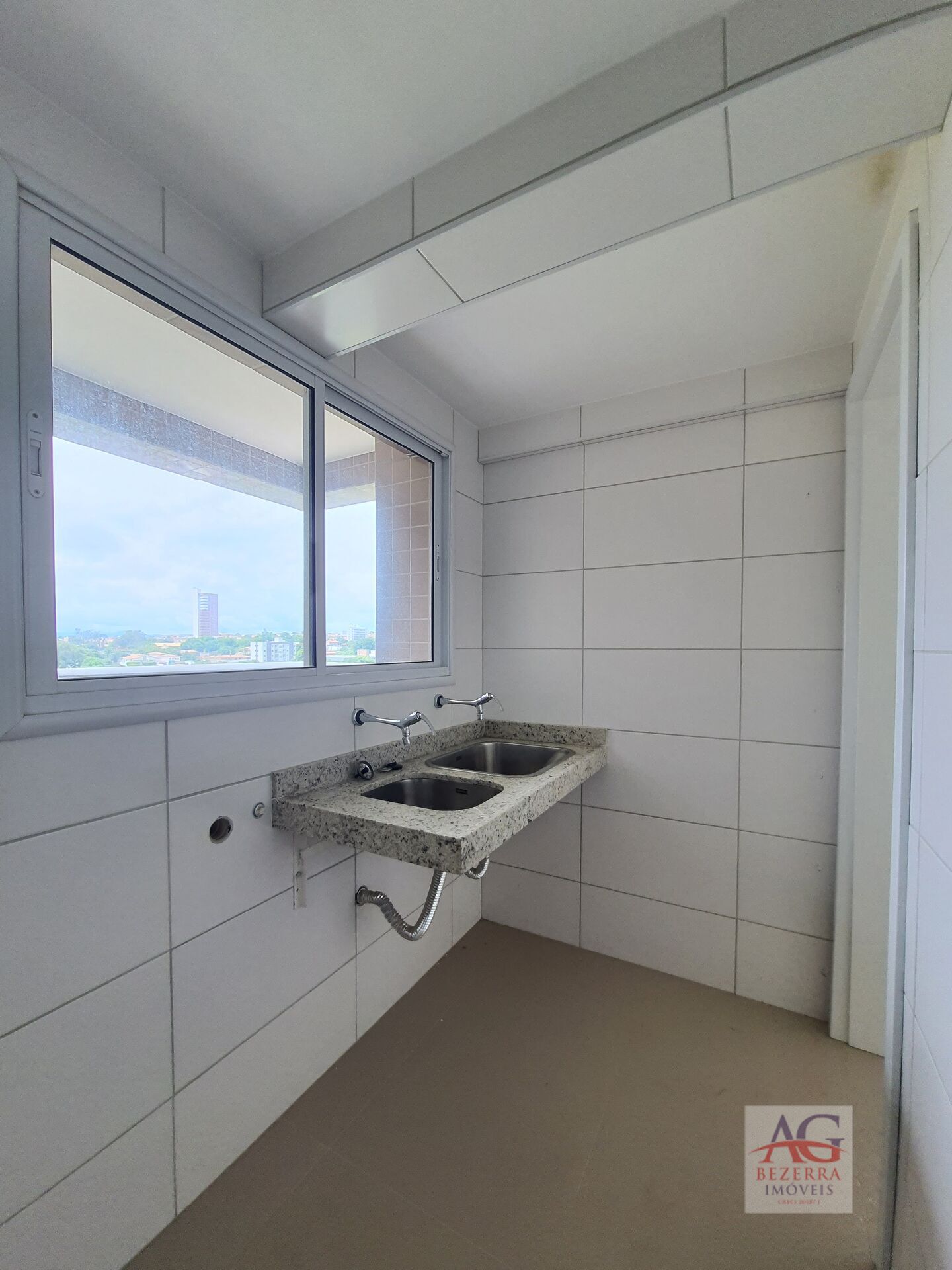 Apartamento à venda com 2 quartos, 100m² - Foto 10