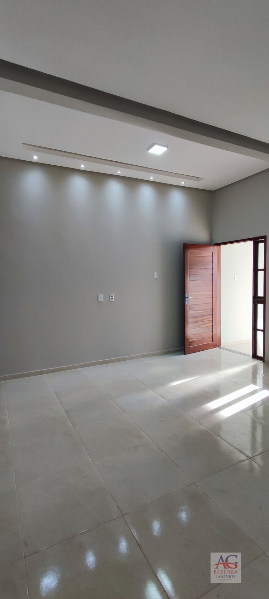 Casa à venda com 3 quartos, 150m² - Foto 4