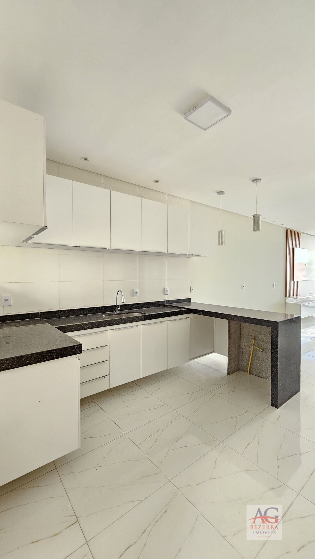 Casa à venda com 4 quartos, 260m² - Foto 8