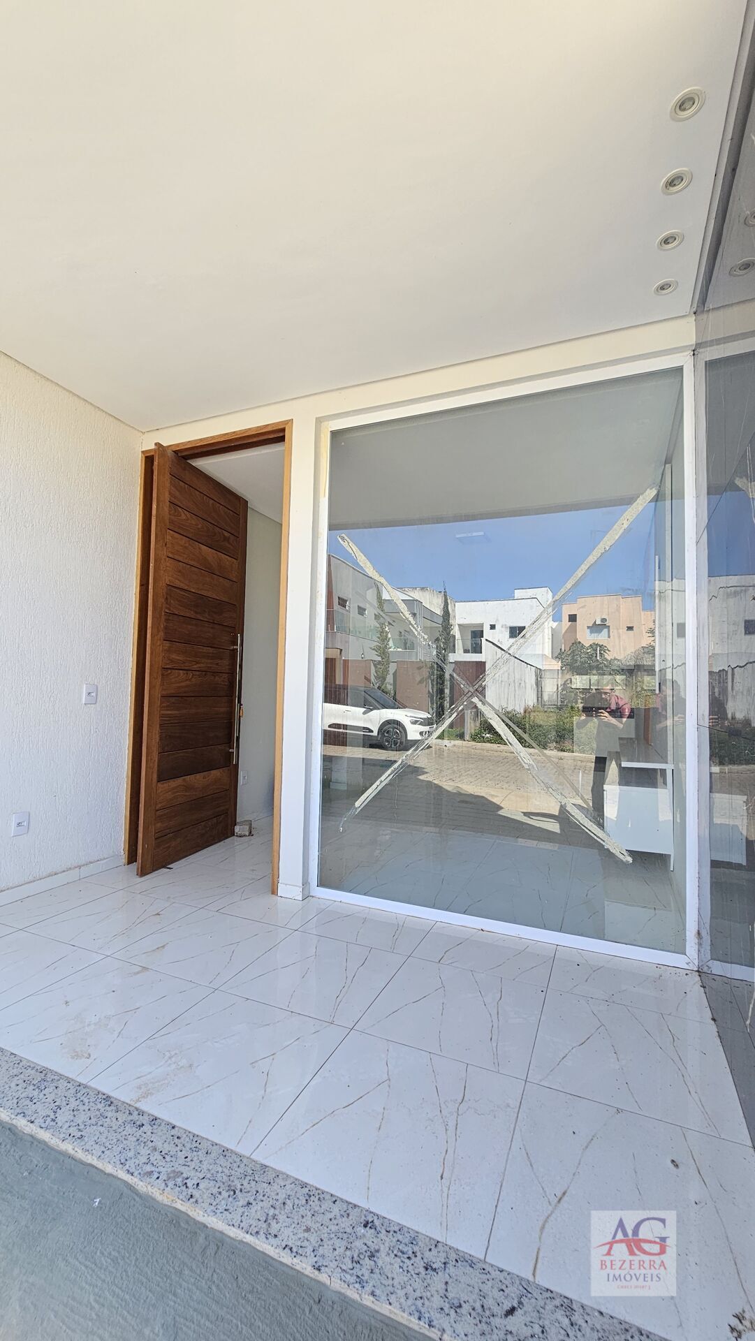 Casa à venda com 4 quartos, 260m² - Foto 3