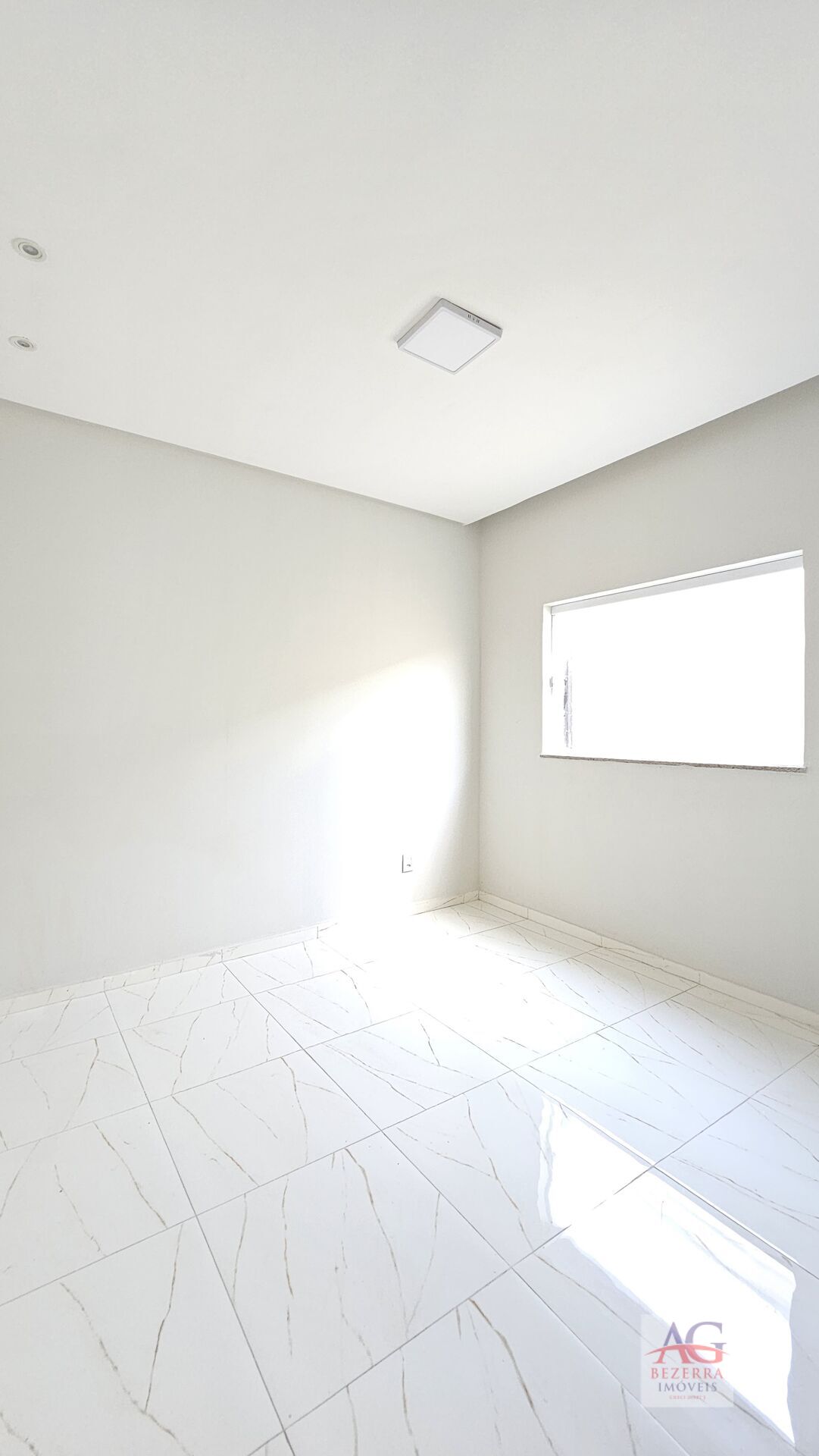 Casa à venda com 4 quartos, 260m² - Foto 14