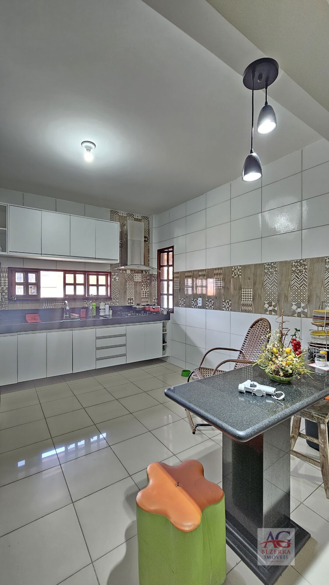Casa à venda com 3 quartos, 170m² - Foto 12