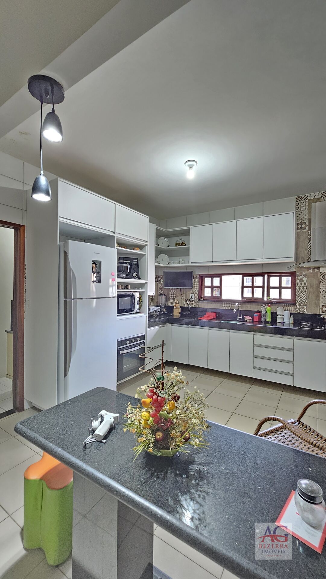 Casa à venda com 3 quartos, 170m² - Foto 11