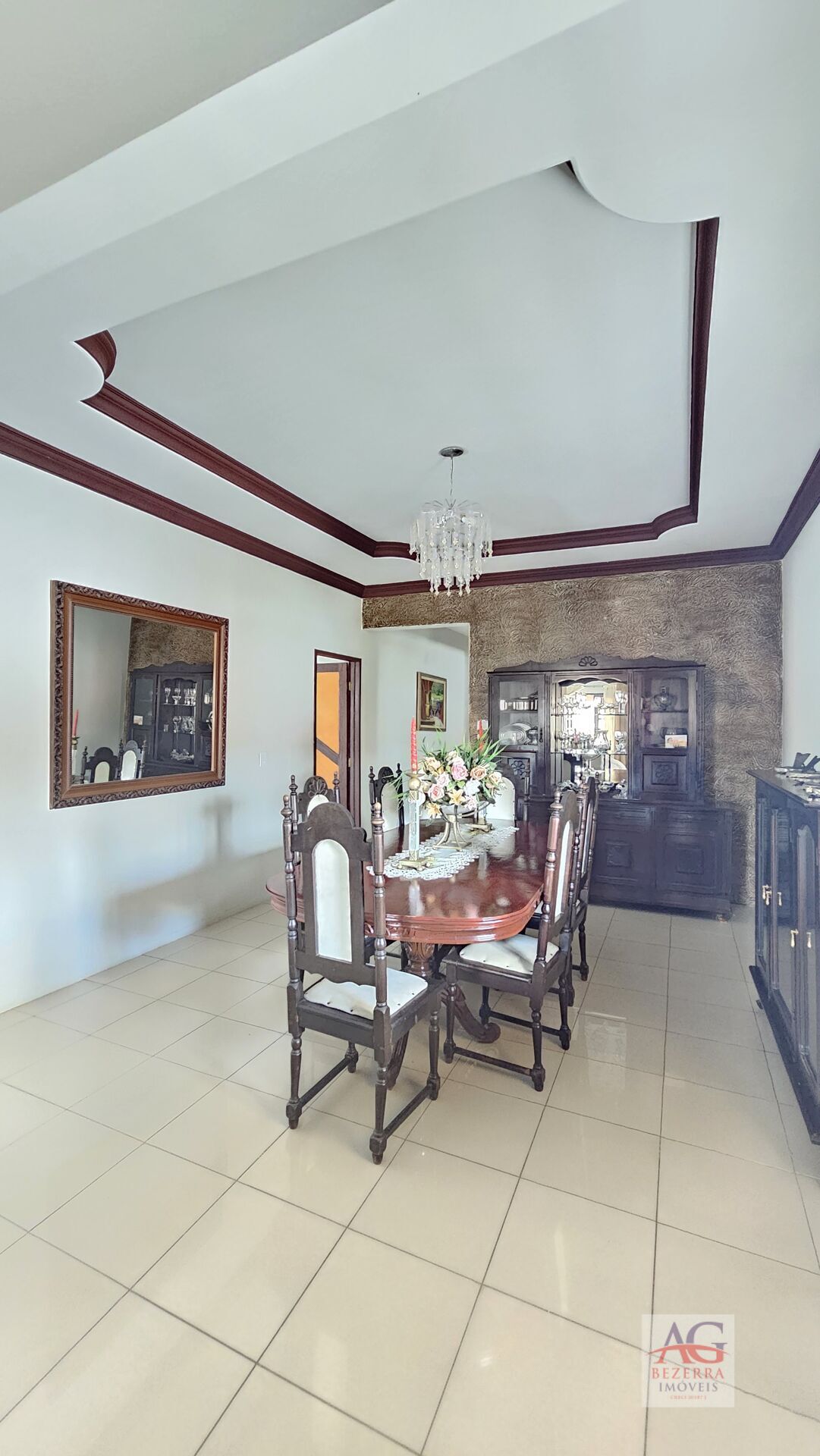 Casa à venda com 3 quartos, 170m² - Foto 8