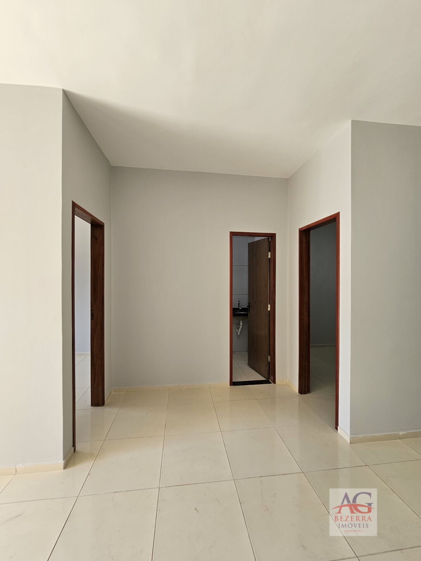 Casa à venda com 3 quartos, 85m² - Foto 5