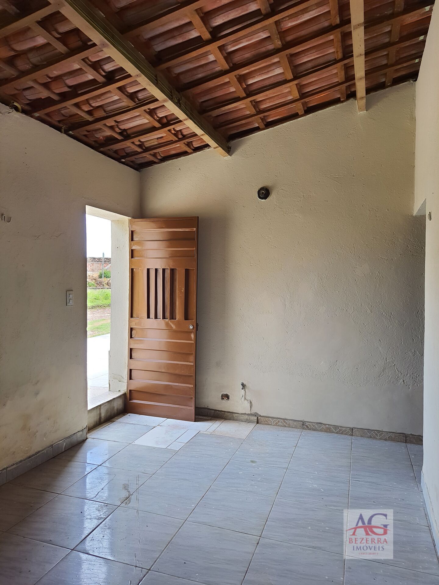 Casa à venda com 2 quartos, 74m² - Foto 5