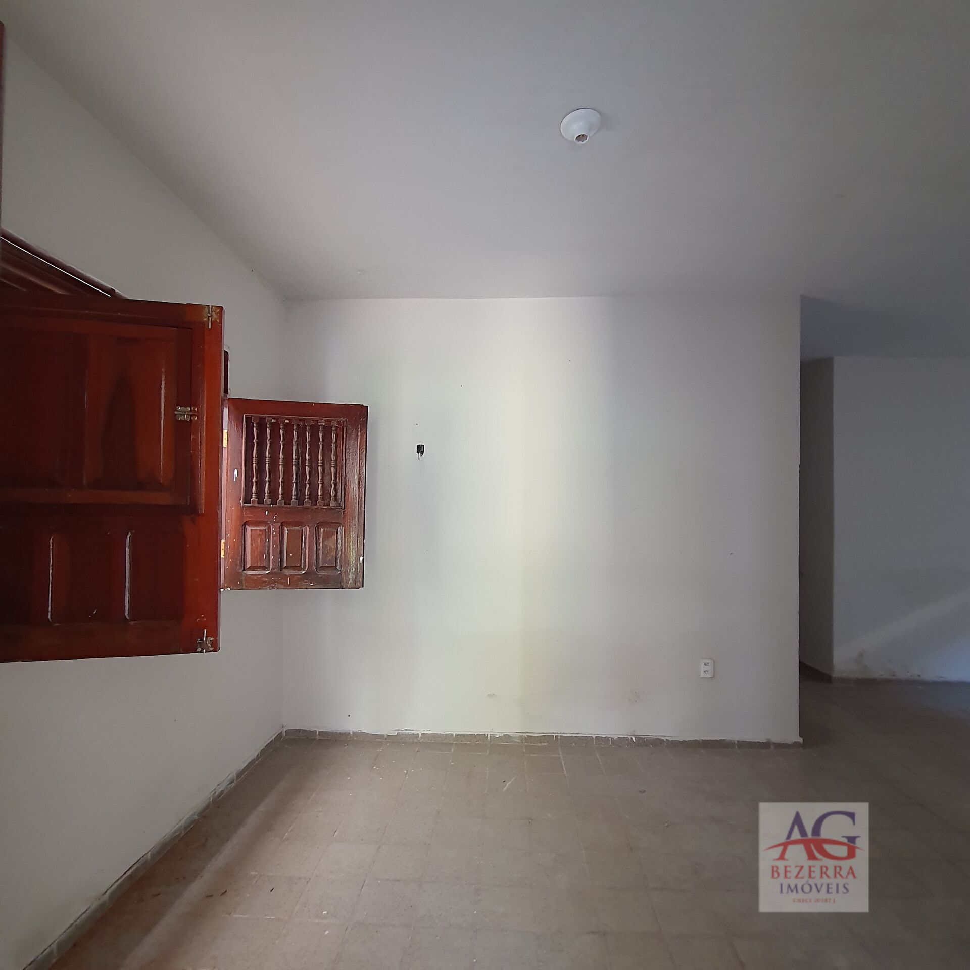 Casa à venda com 7 quartos, 253m² - Foto 10