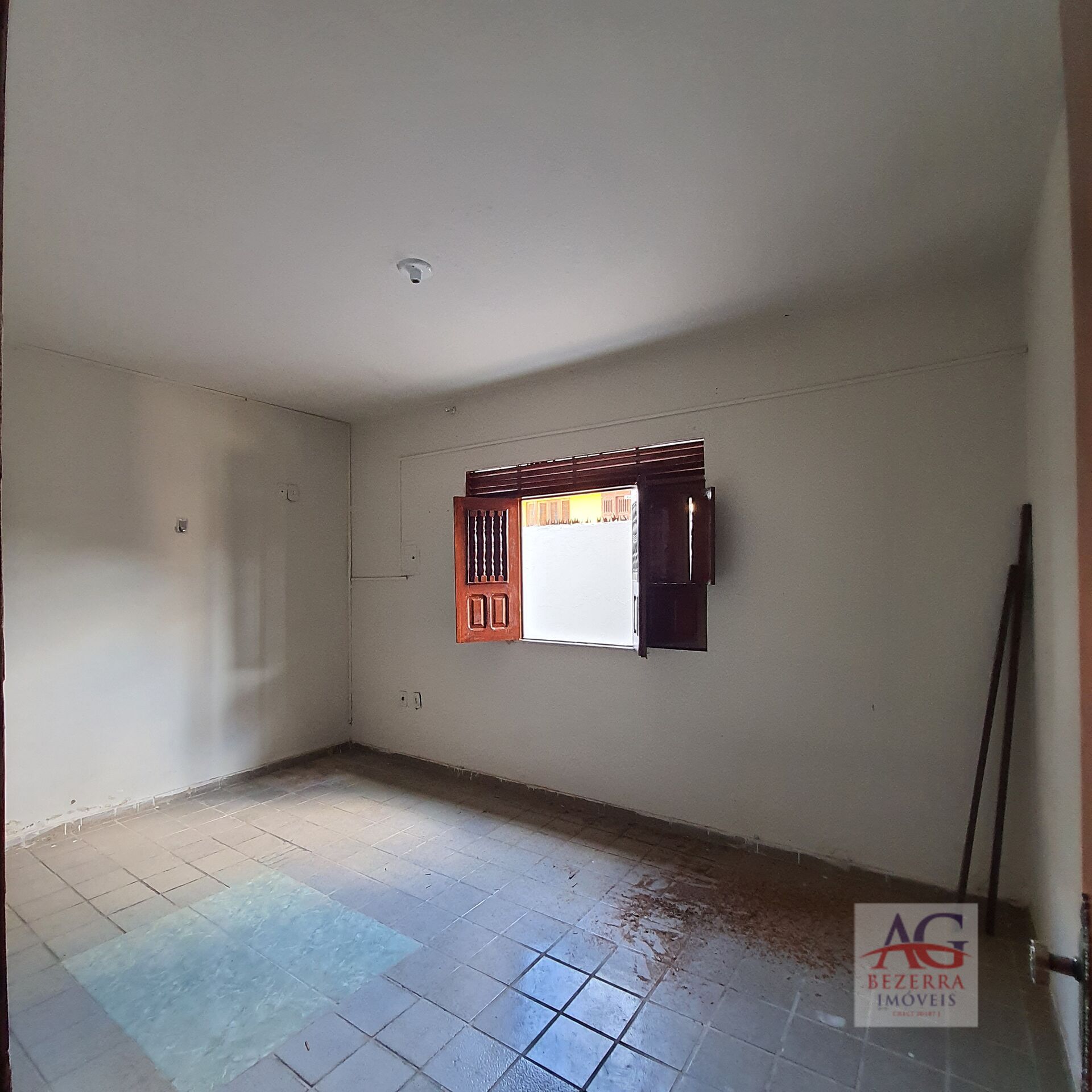 Casa à venda com 7 quartos, 253m² - Foto 14